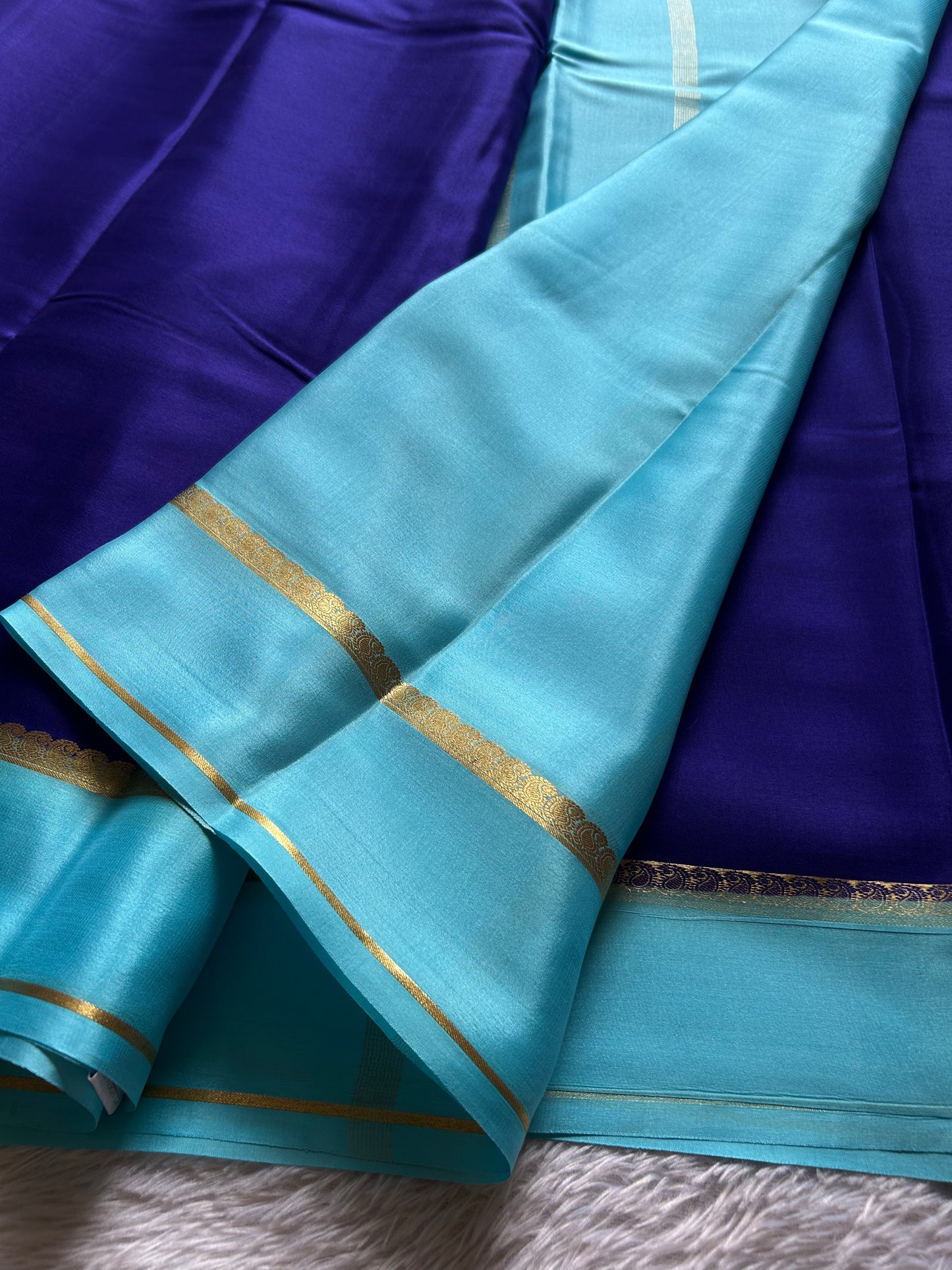 Mala (2D) : Royal blue-sky blue