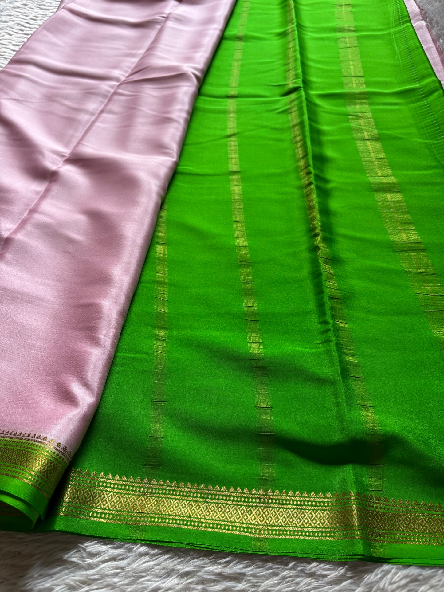 Preetha (2D) : Pastel pink-parrot green