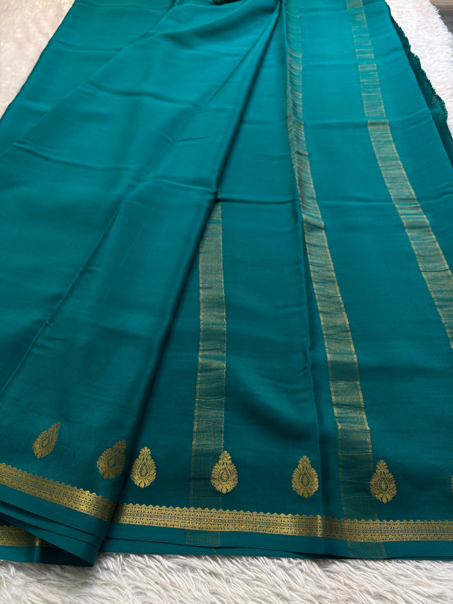 Swathi : Solid Rama green