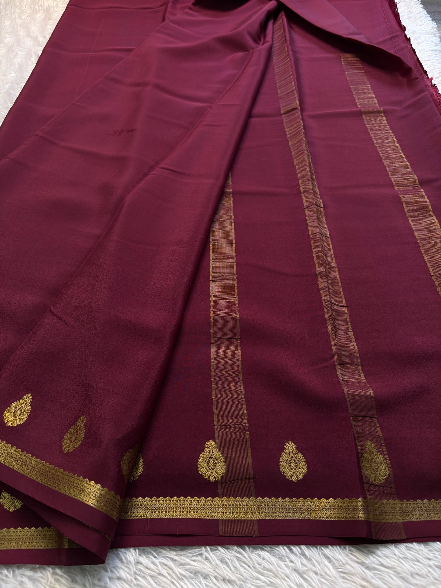 Swathi : Solid Maroon