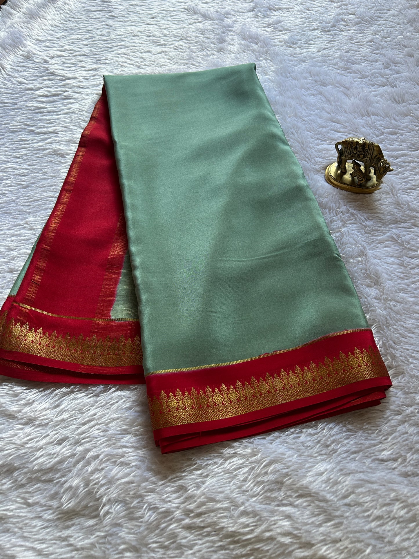 Kanaka (2D) : Grey-red