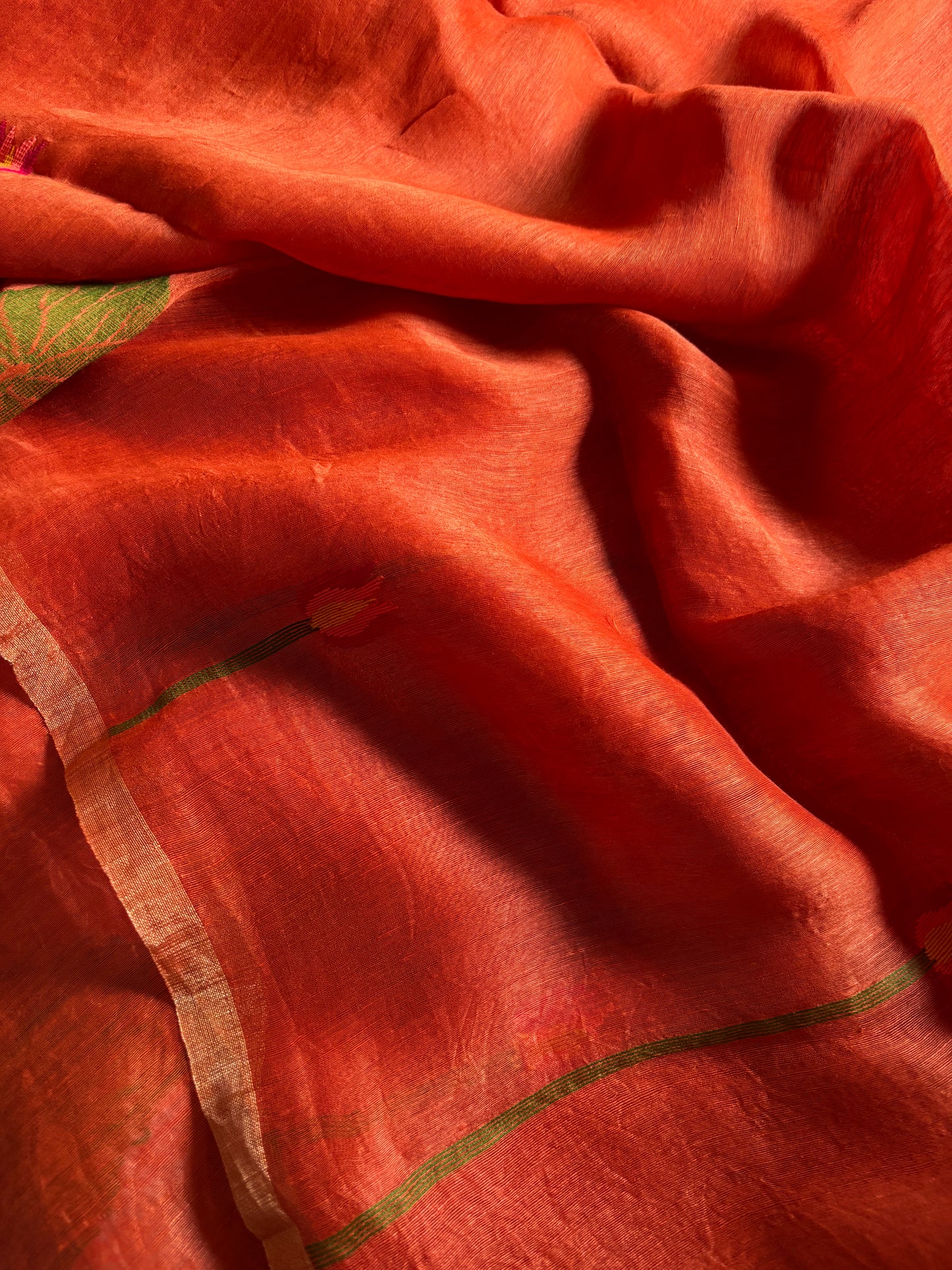 Tavare : Solid Rust orange