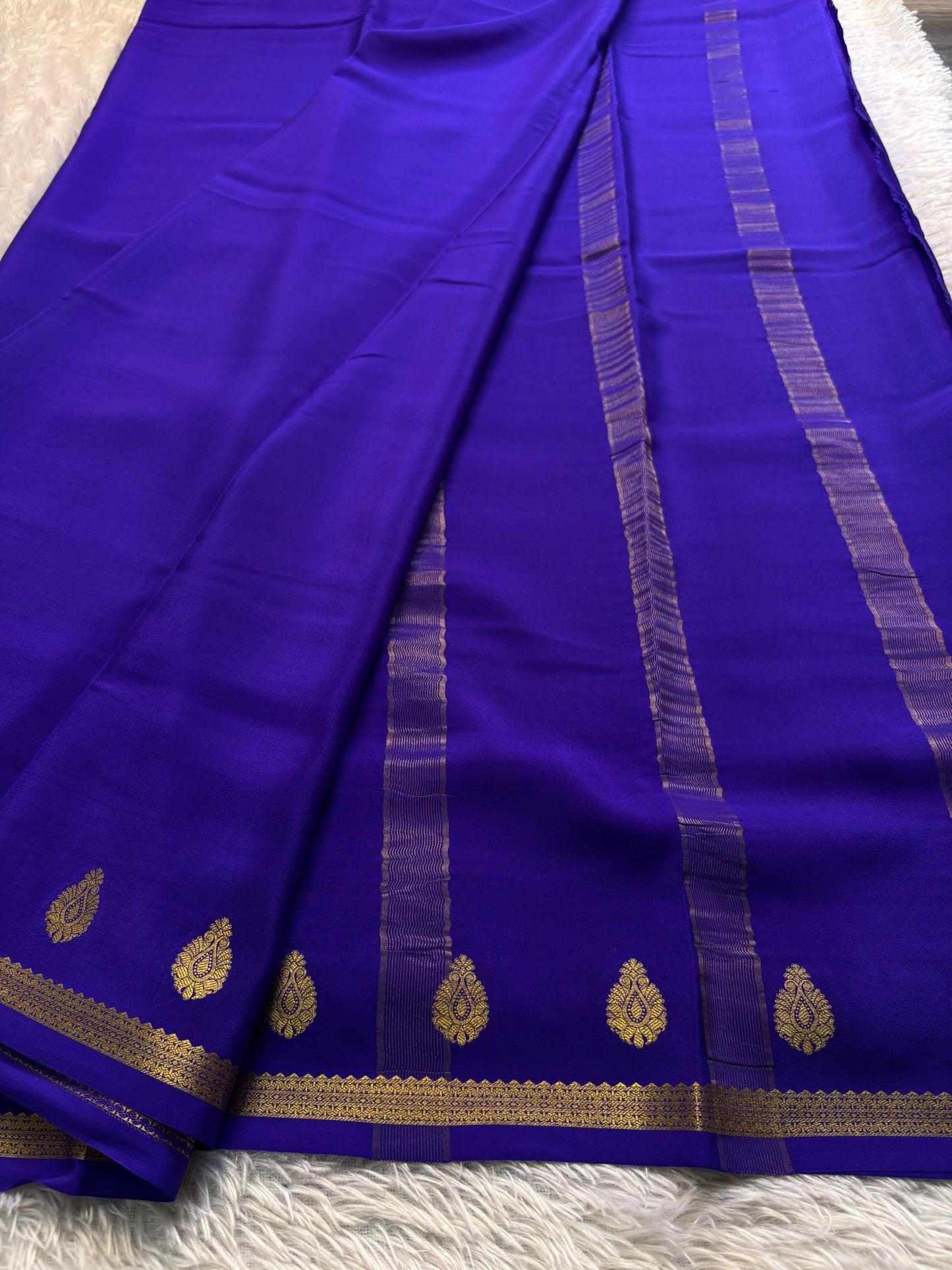 Swathi : Solid Dark blue