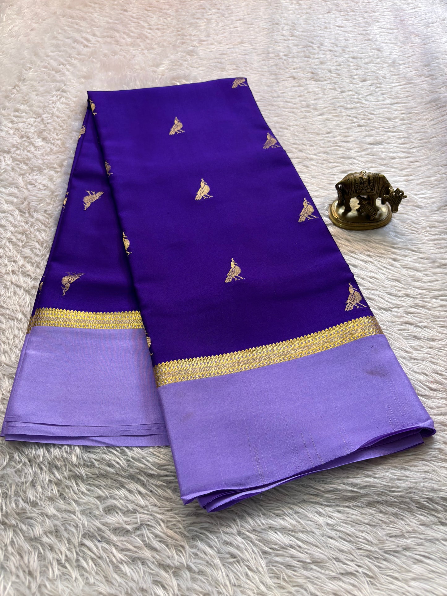 Gagana (2D) : Violet blue-lavender