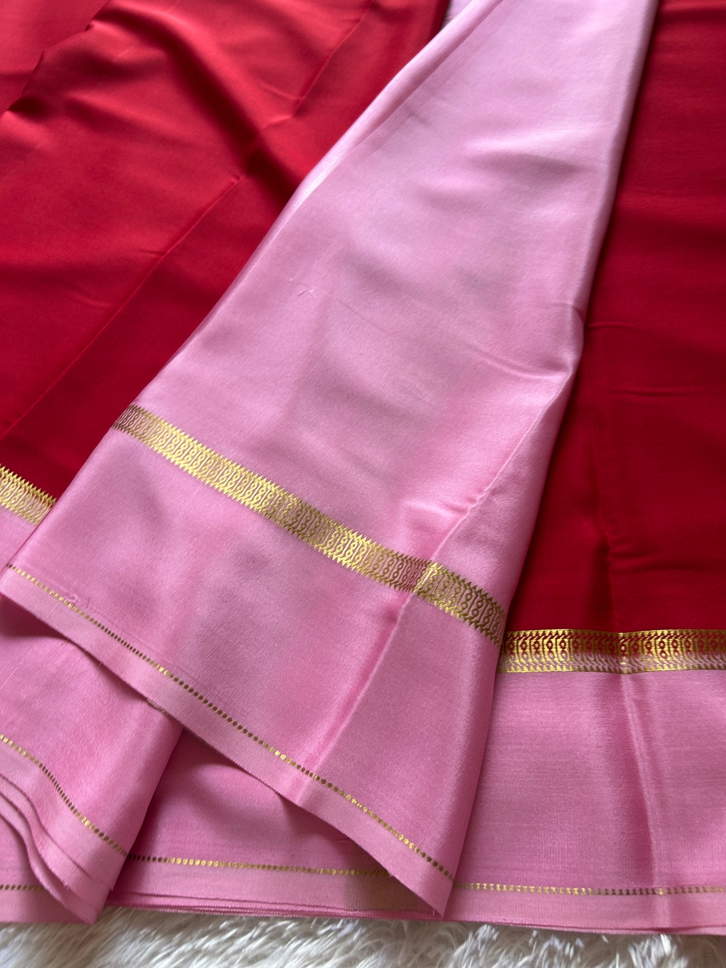 Vibha (2D) : Red-baby pink