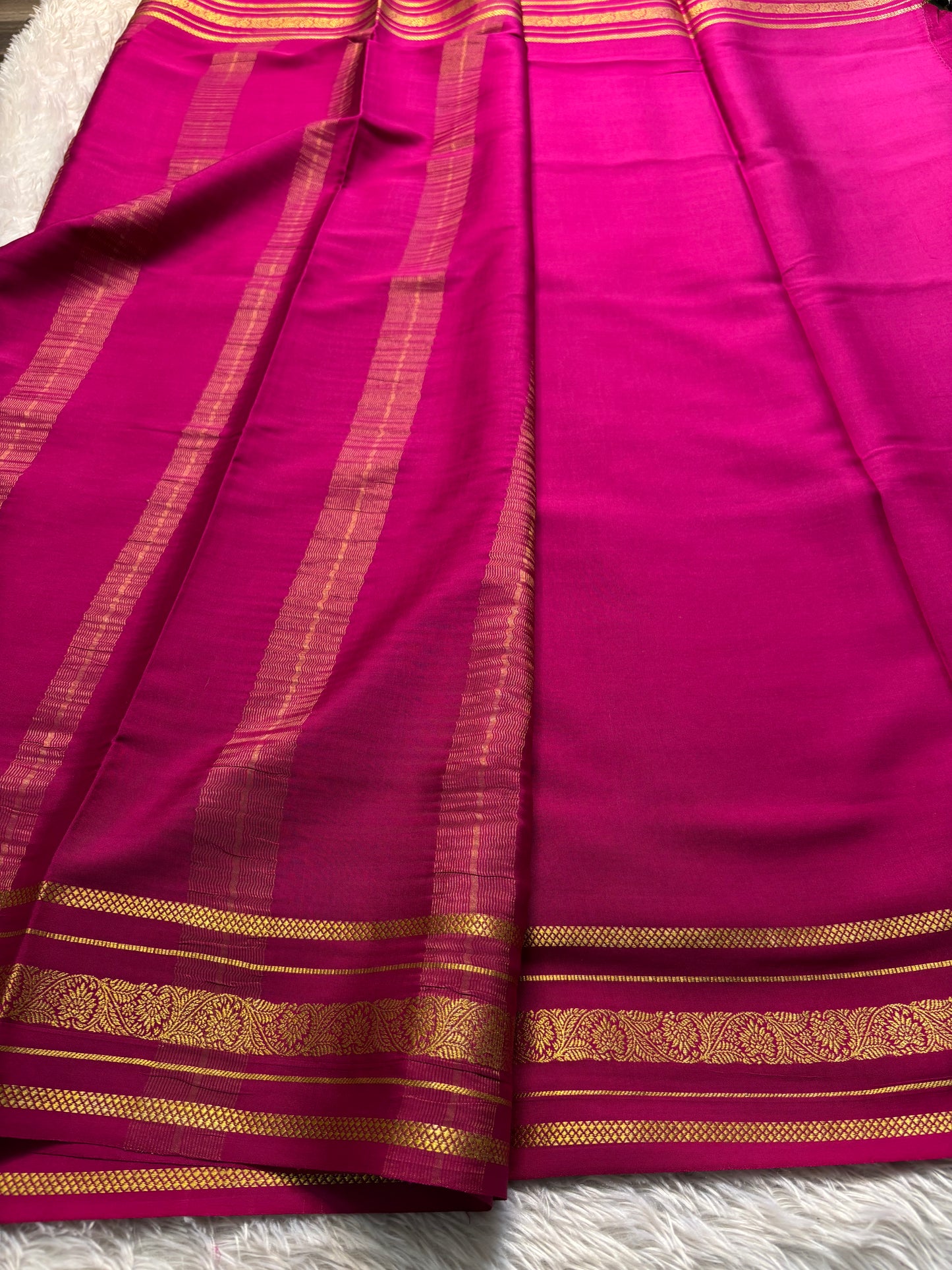Parnika (2D) : Dark green-rani pink