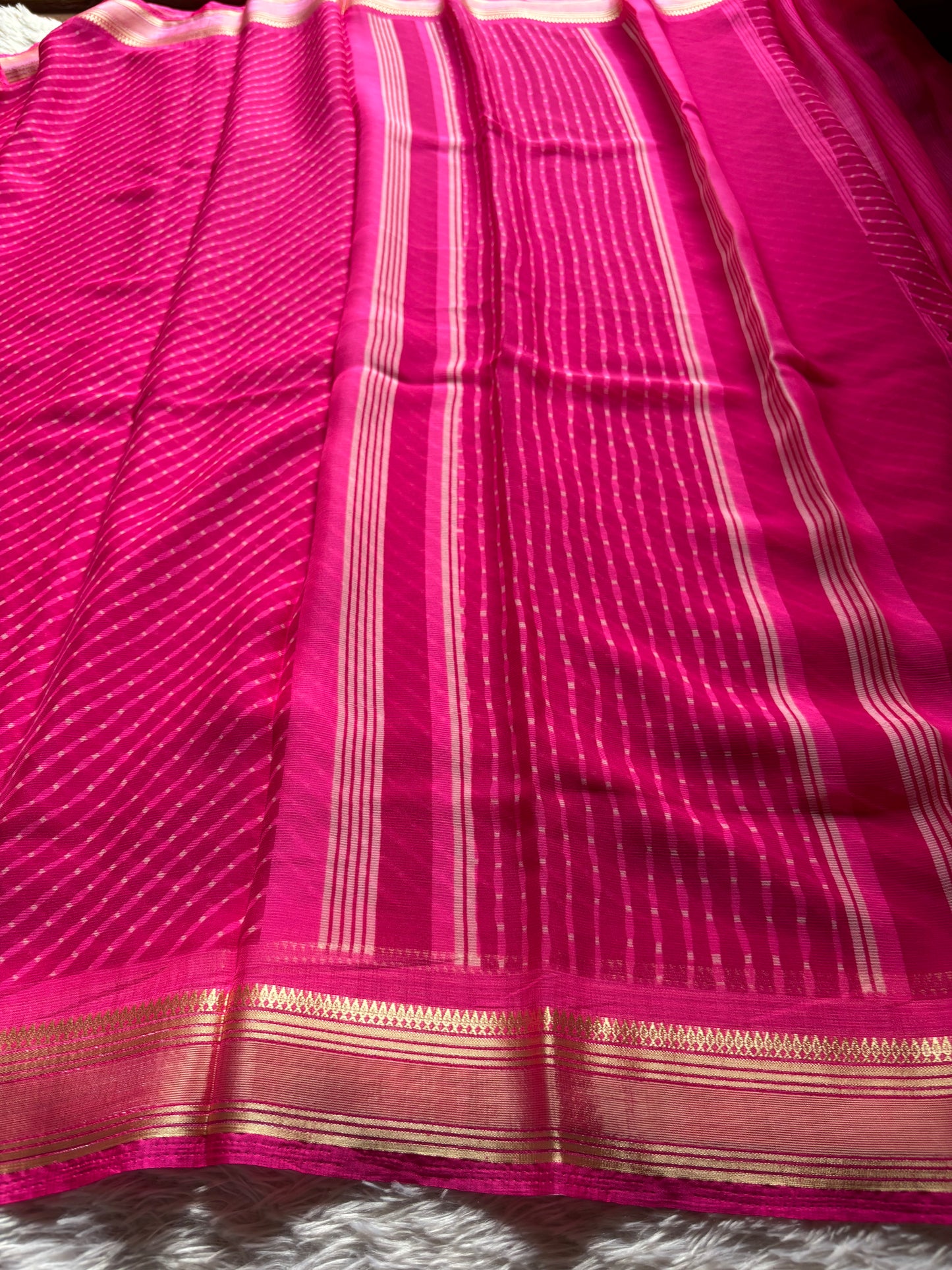 SS110 : Solid Rani pink