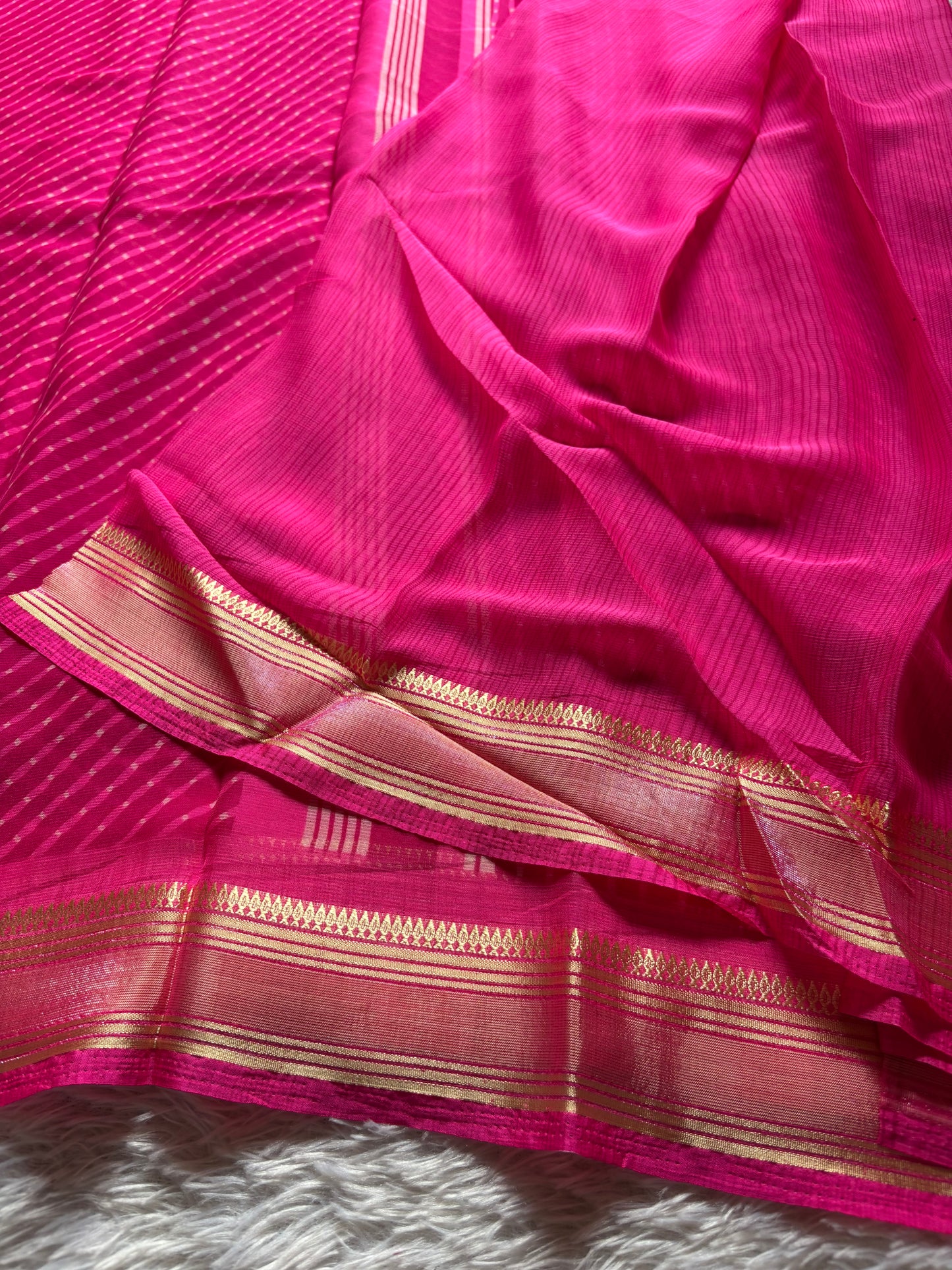 SS110 : Solid Rani pink