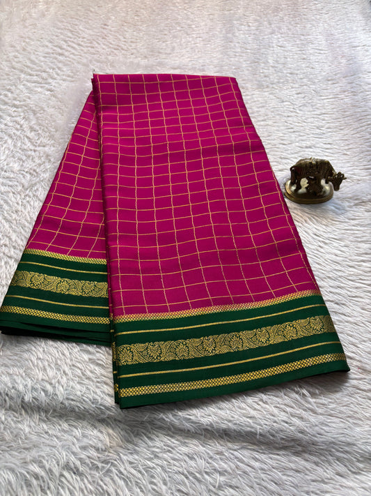 Parnika (2D) : Rani pink-bottle green