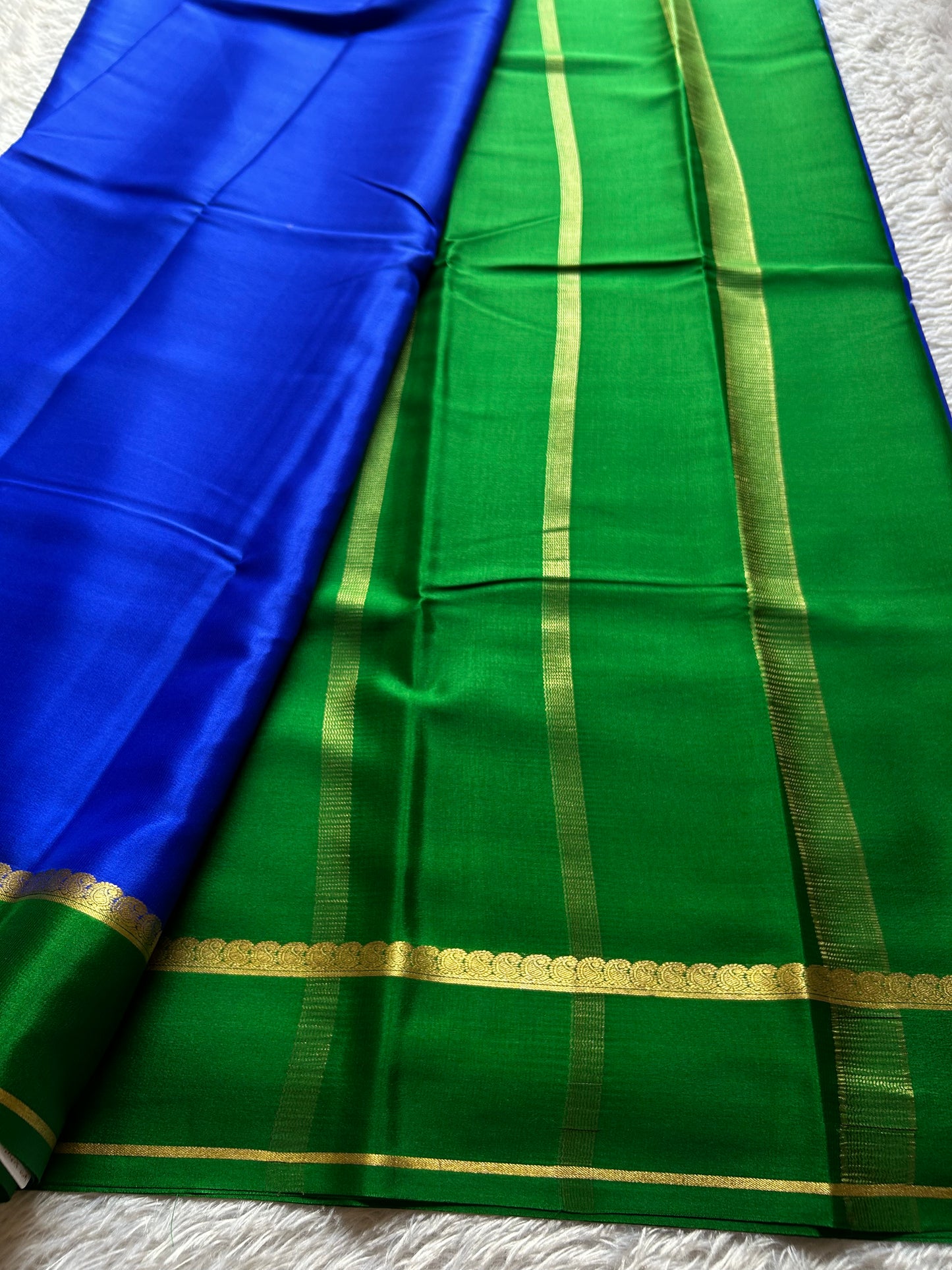 Mala (2D) : Royal blue-leaf green
