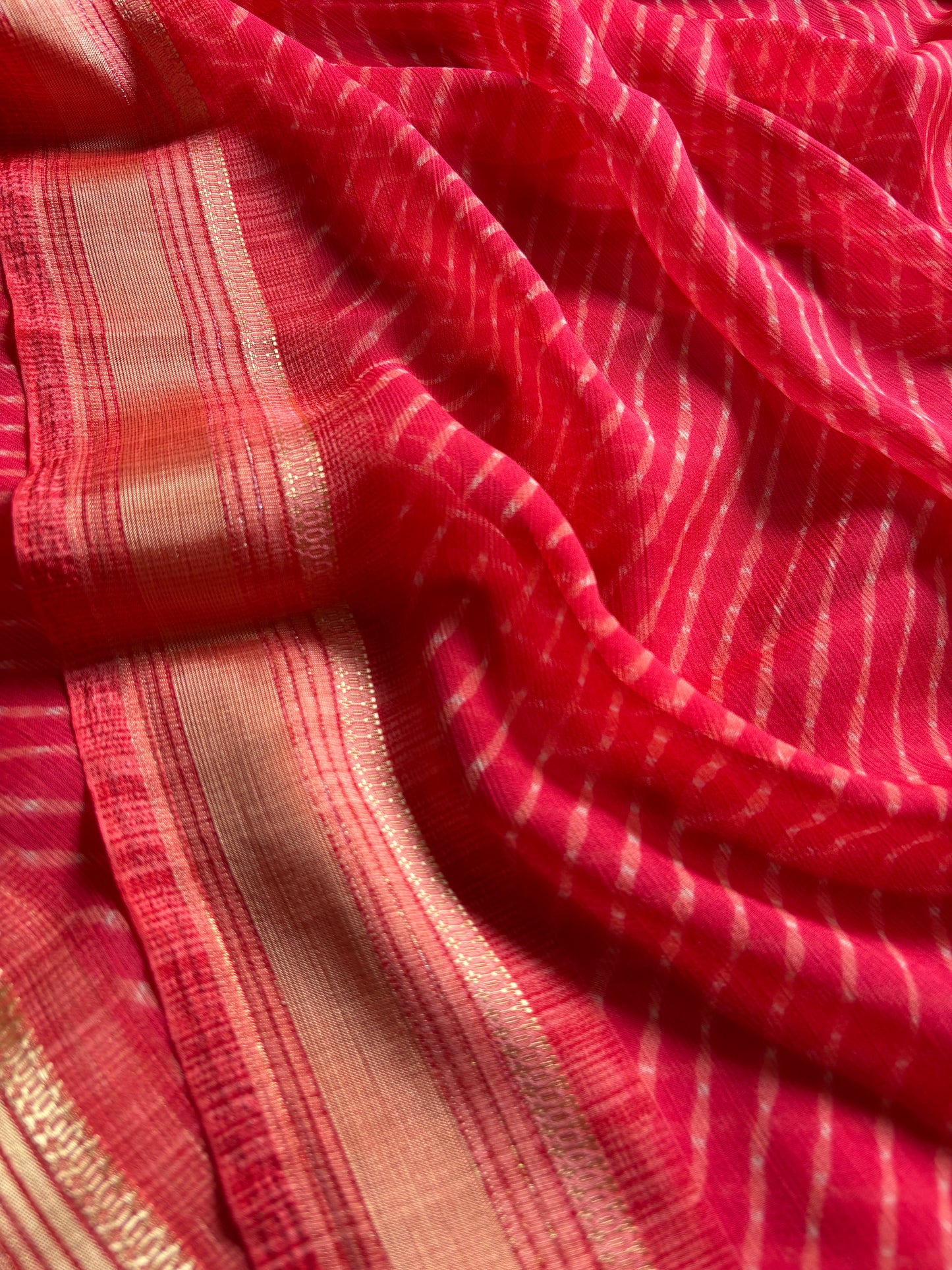 SS110 : Solid Pinkish red