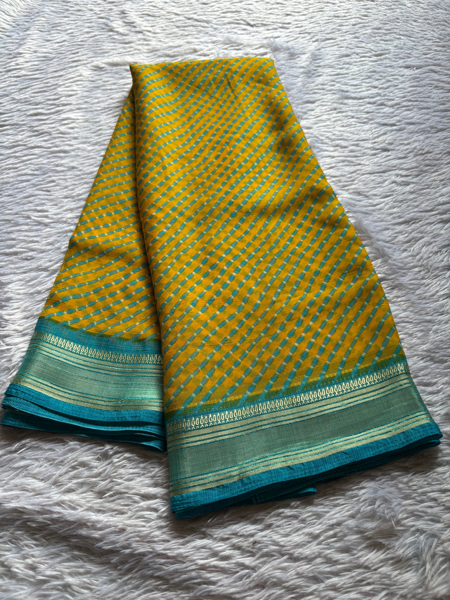 SS110 (2D) : Golden yellow-ananda blue