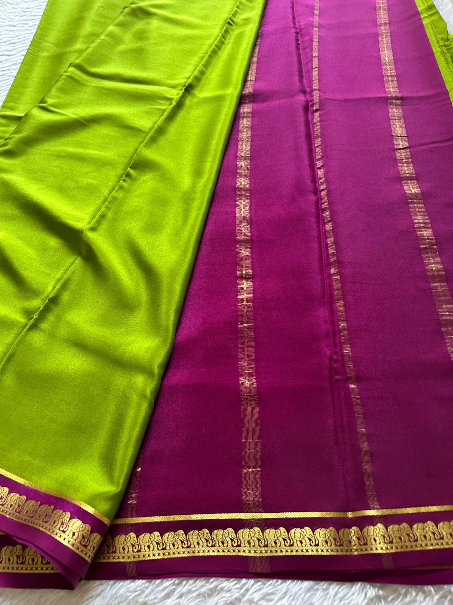 Anjana (2D) : Mehendi green-magenta