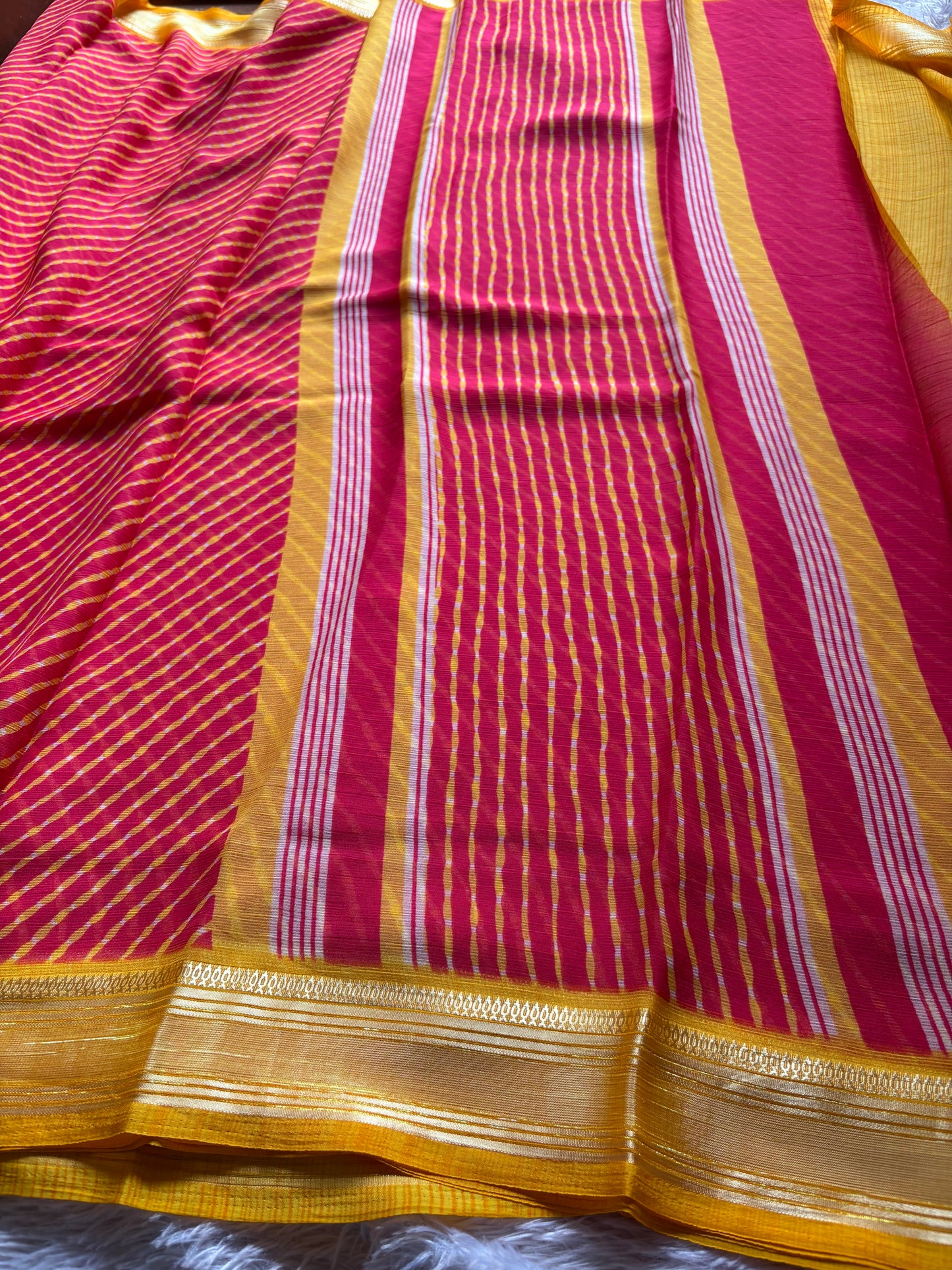 SS110 (2D) : Red-yellow