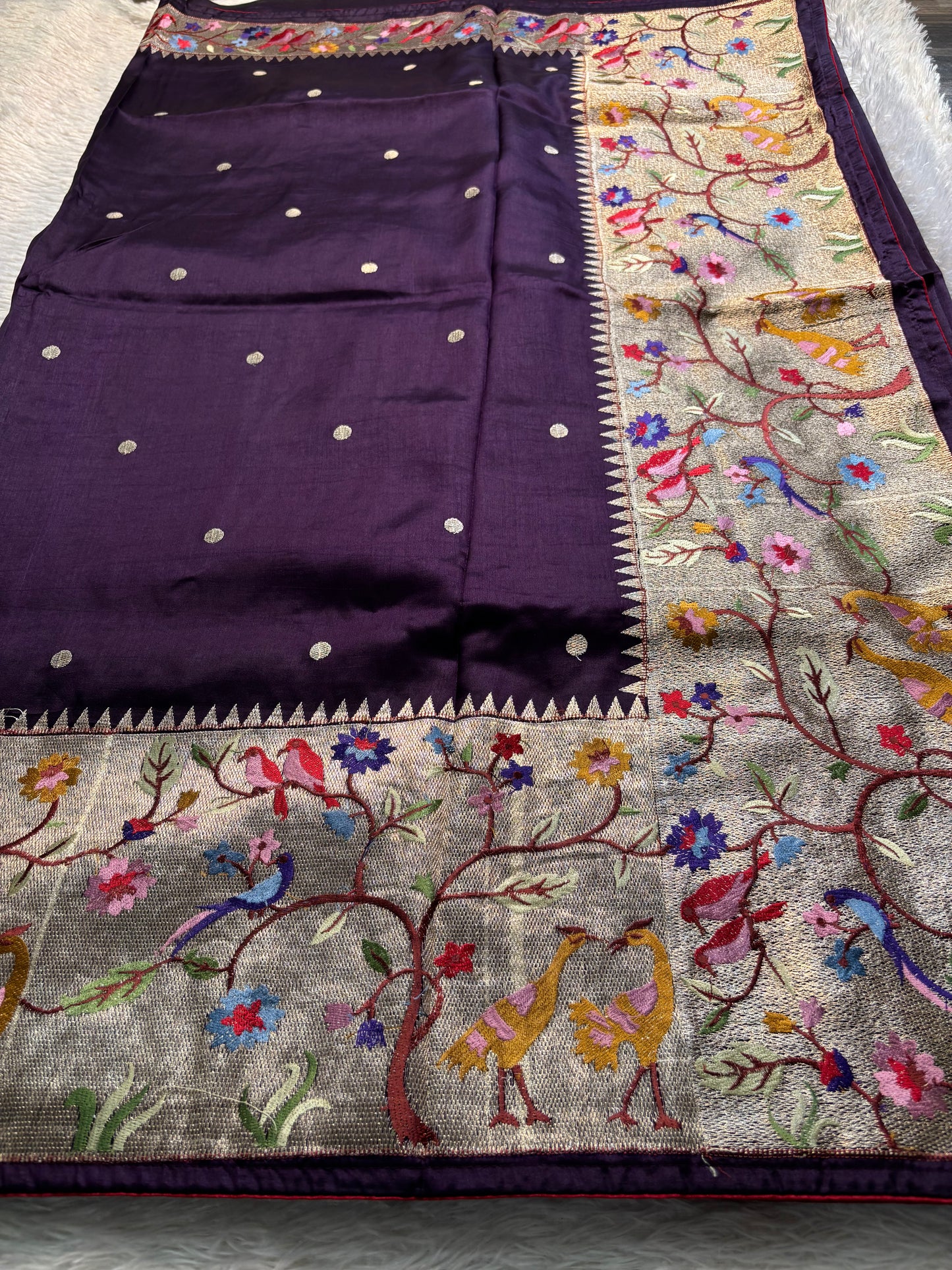 NYD122 (2D) : Dark purple-gold