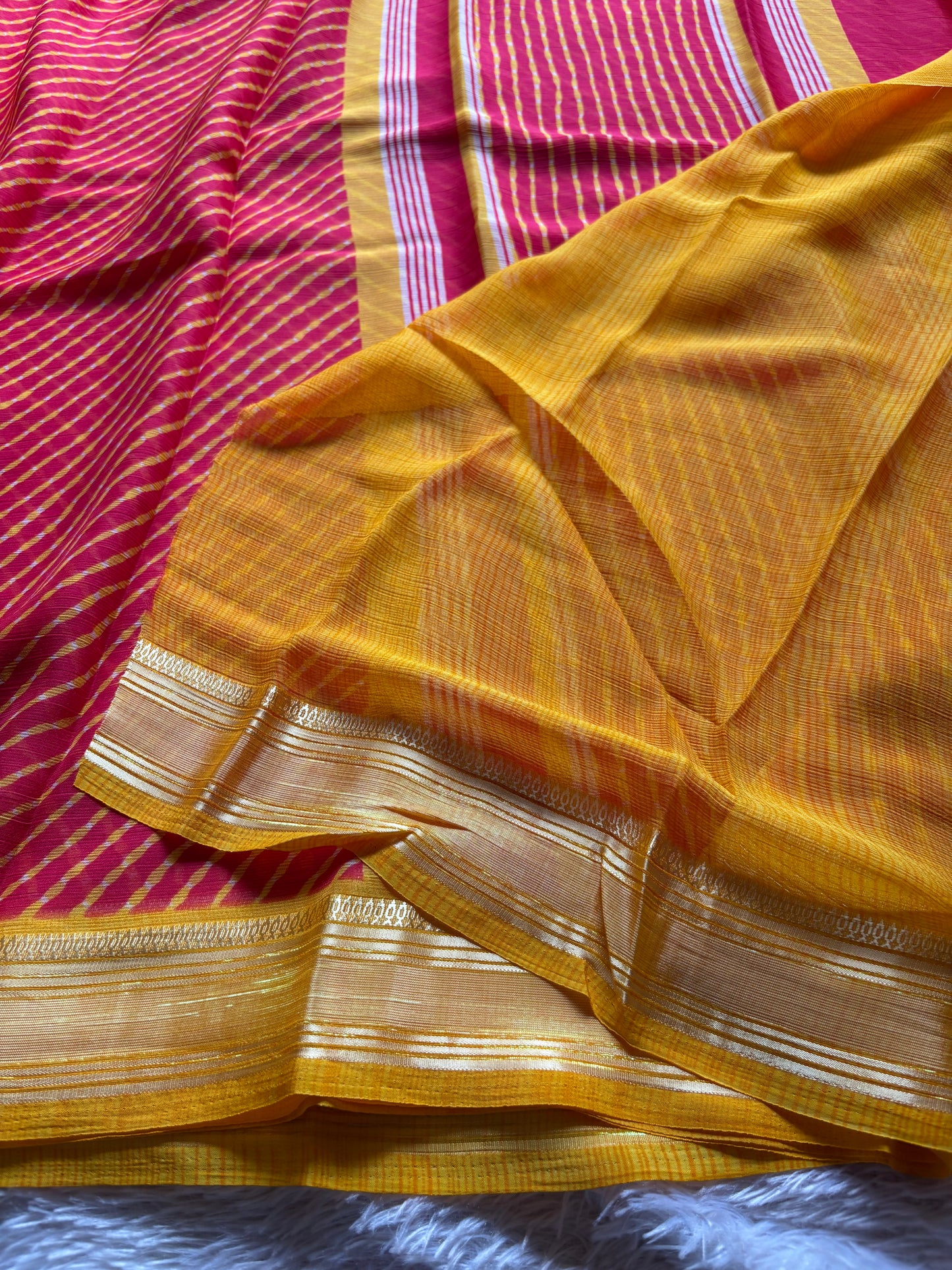 SS110 (2D) : Red-yellow