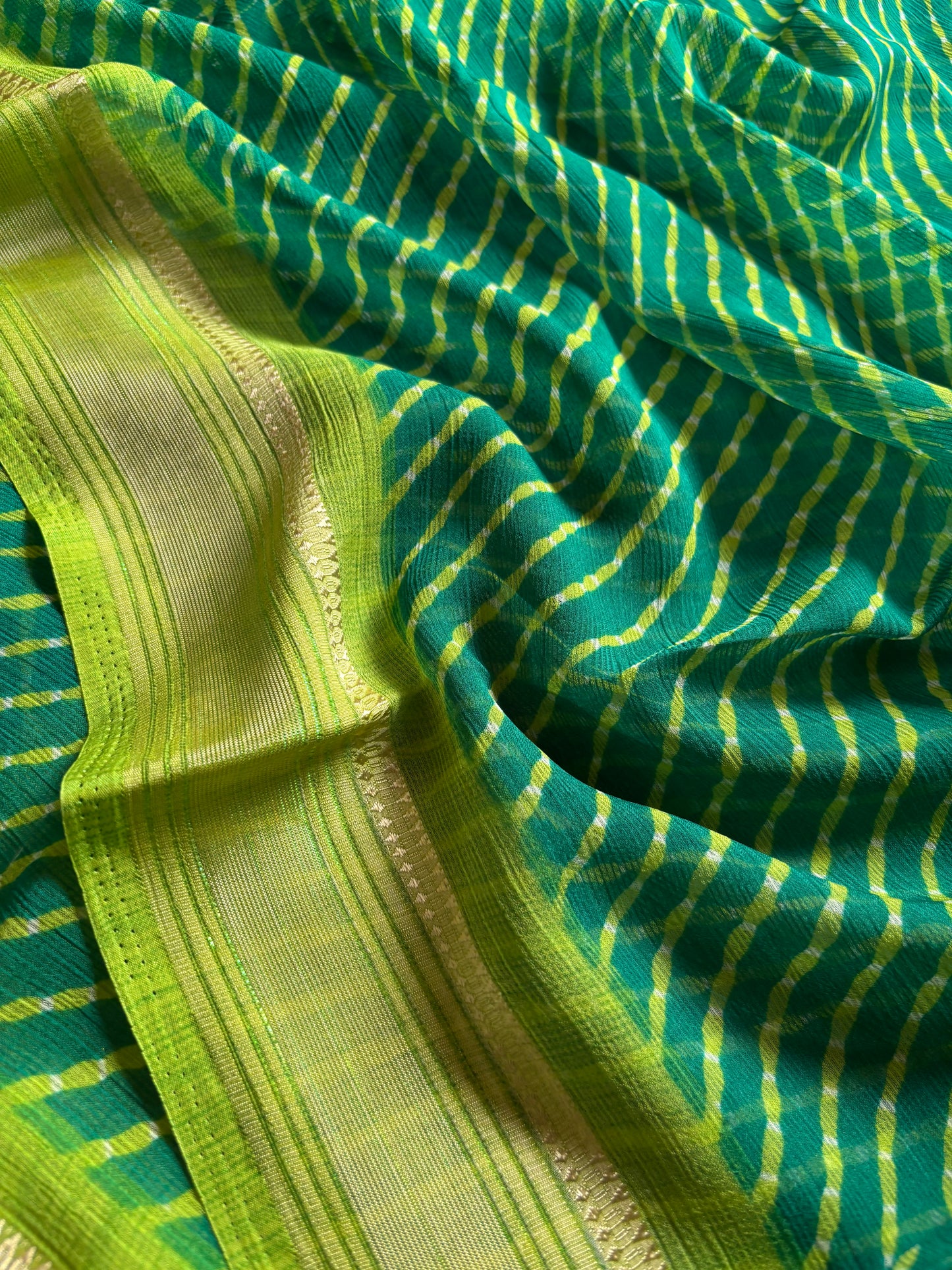 SS110 (2D) : Rama green-mehendi green