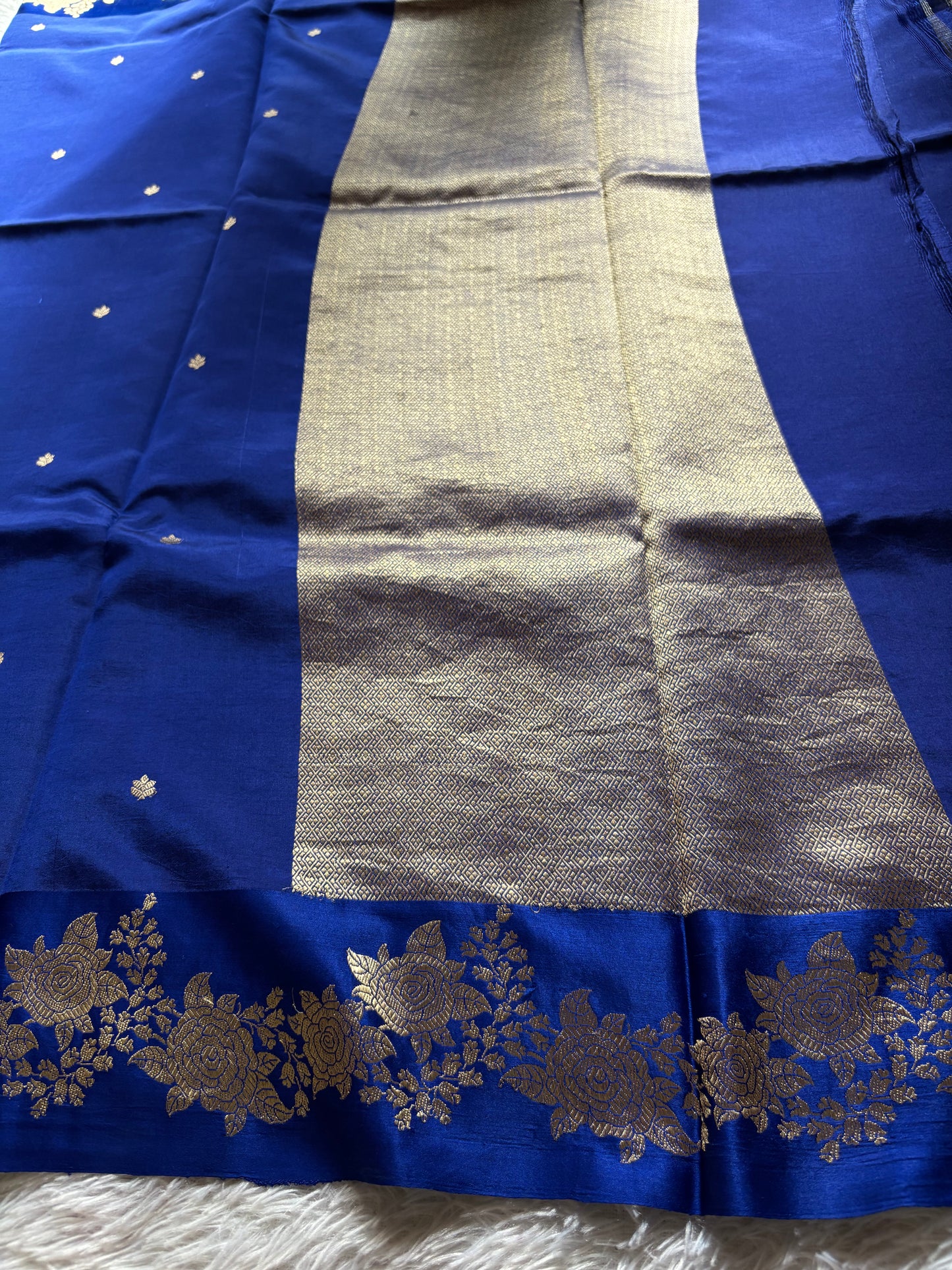 Anupama : Solid Royal blue