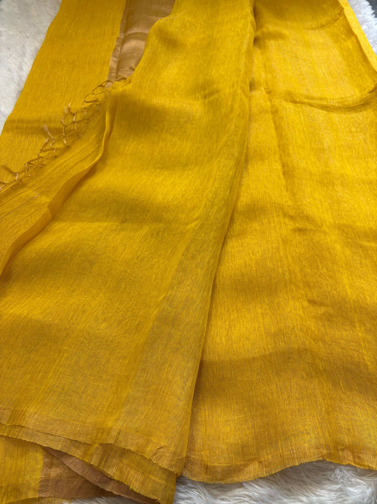 Jaaji : Solid Golden yellow