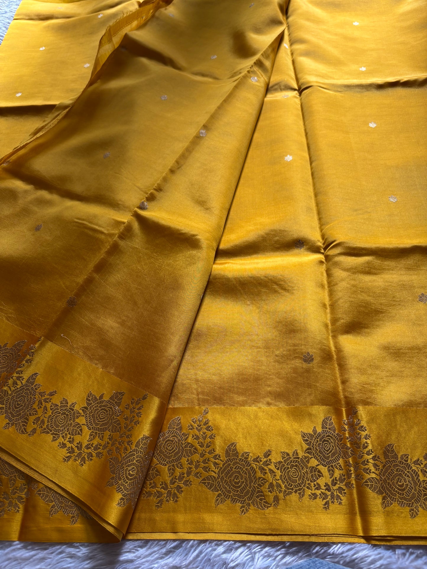 Anupama : Solid Golden yellow