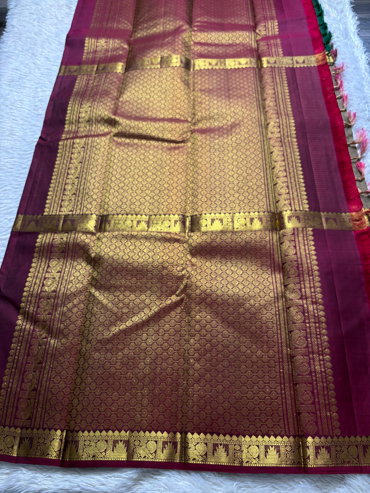 Kankana (3D) : Bottle green-gold beige-maroon