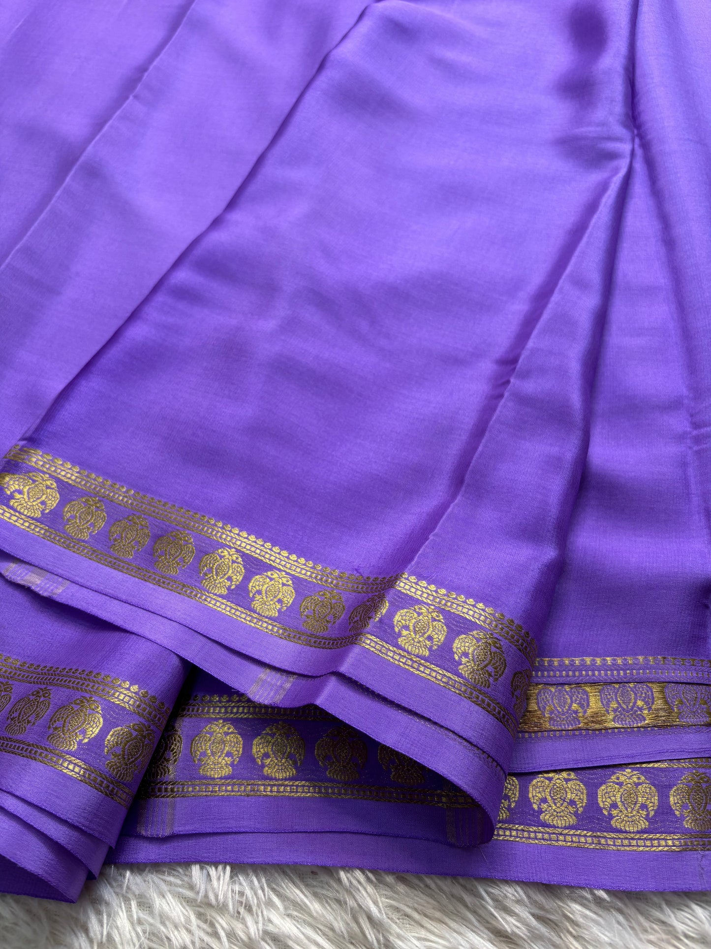 Brunda : Solid Dark lavender