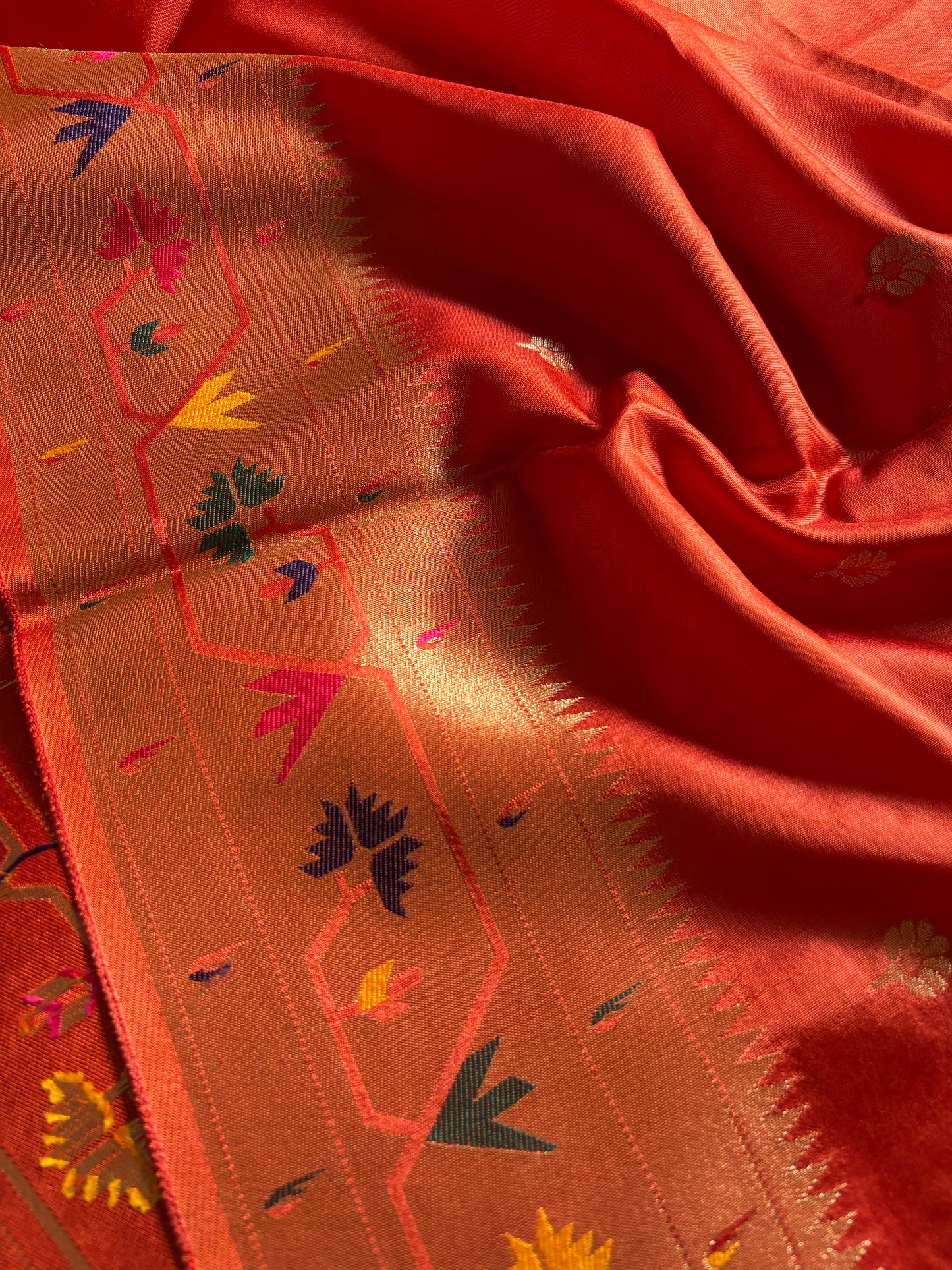 SS121 : Solid Orange