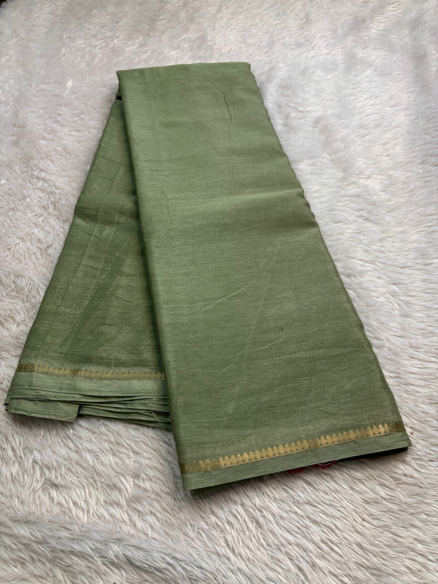 NYD123 : Solid Sage green