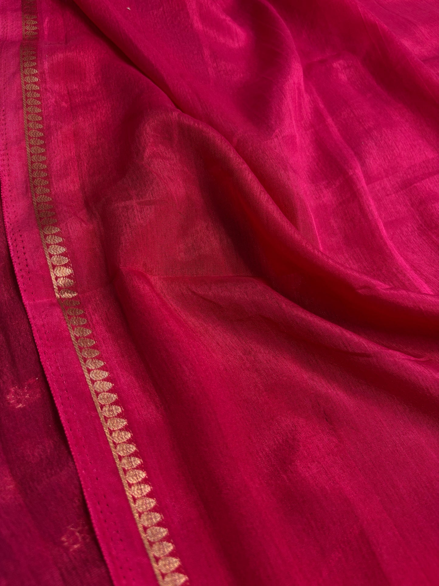 NYD123 : Solid Dark pink