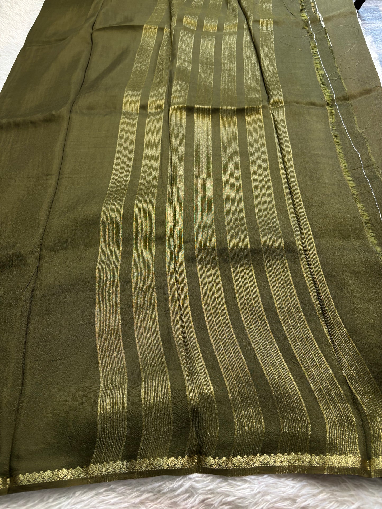 NYD124 : Solid Brownish green