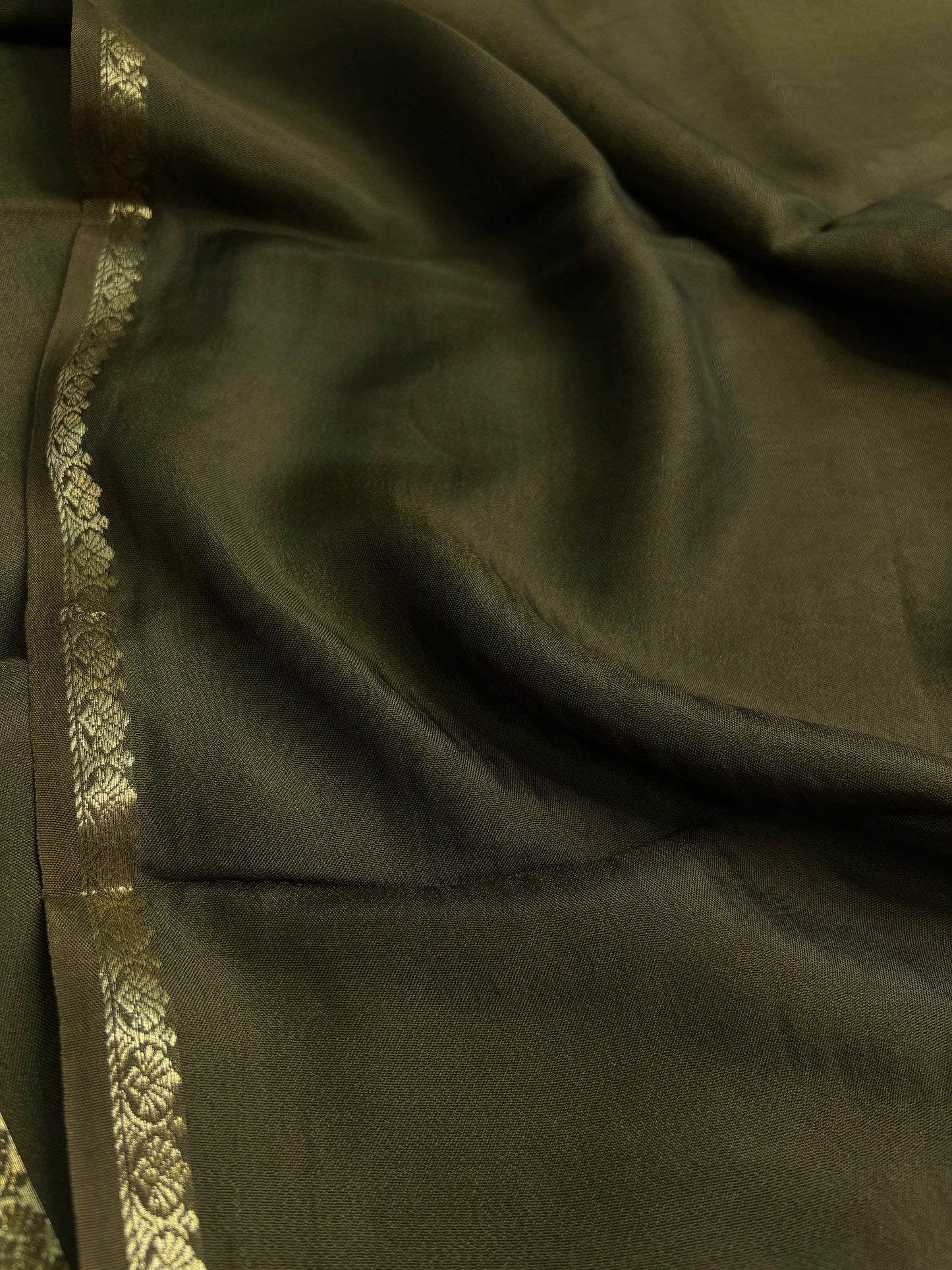 NYD124 : Solid Brownish green