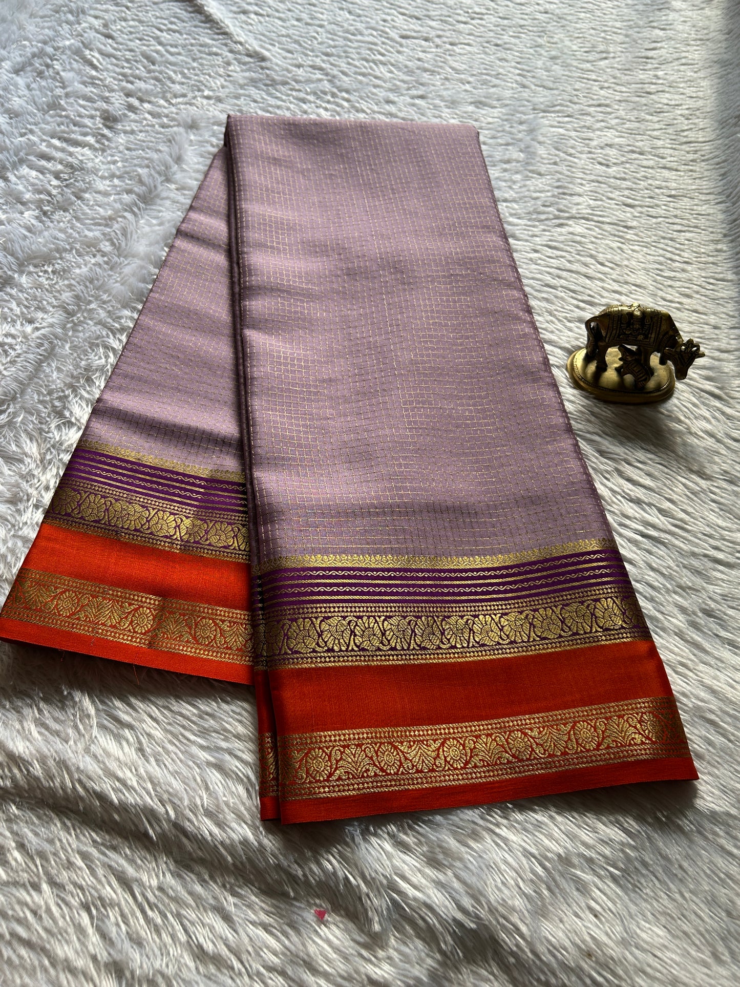 Gayatri (3D) : Mauve-purple-orange