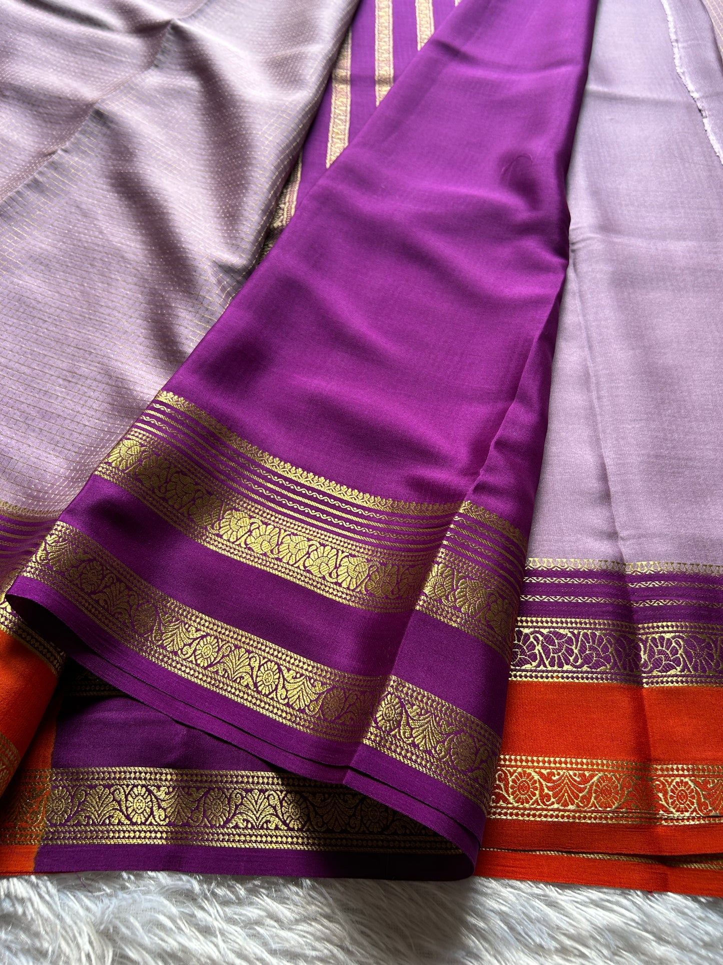 Gayatri (3D) : Mauve-purple-orange