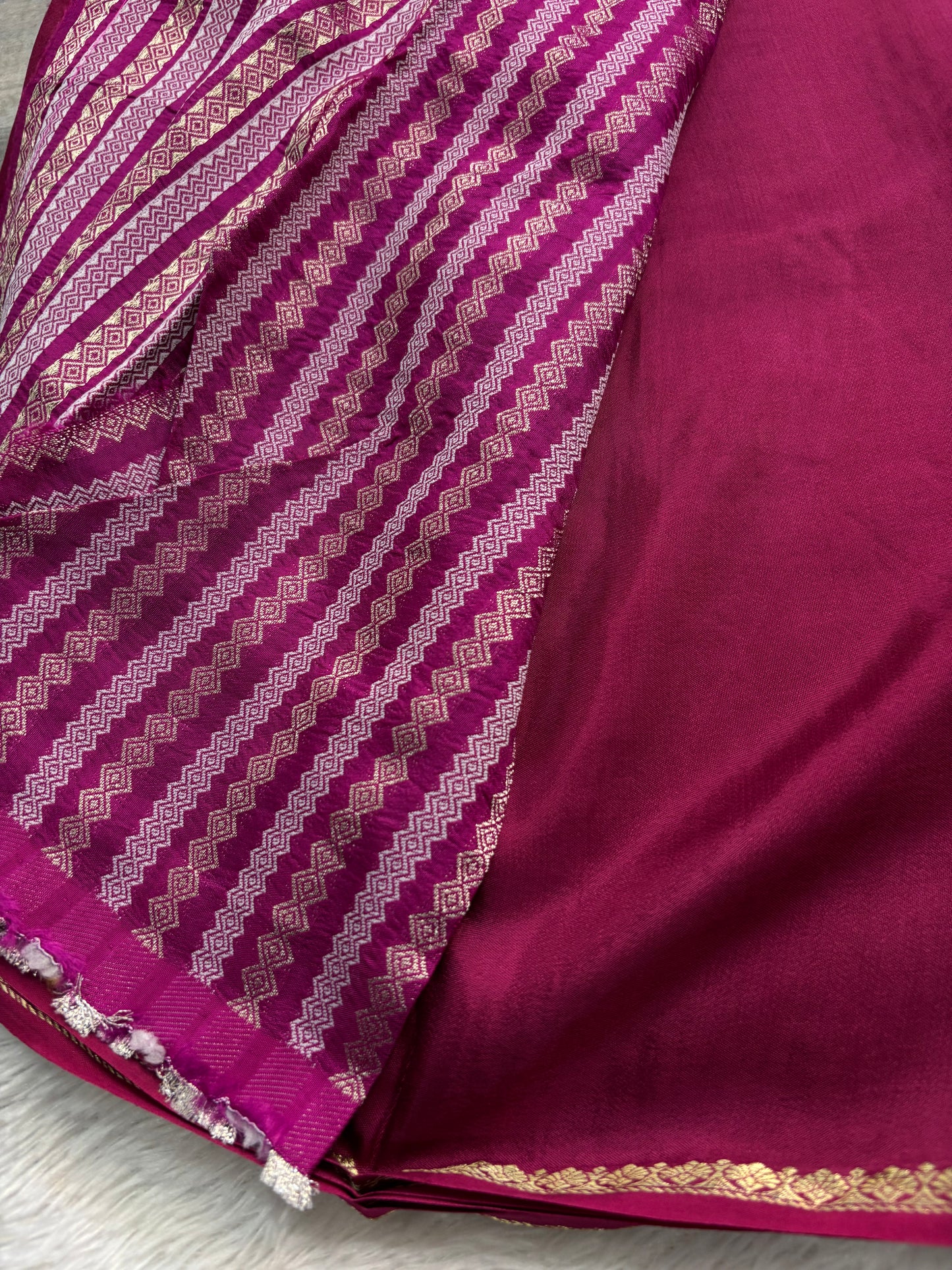 NYD124 : Solid Fuchsia pink