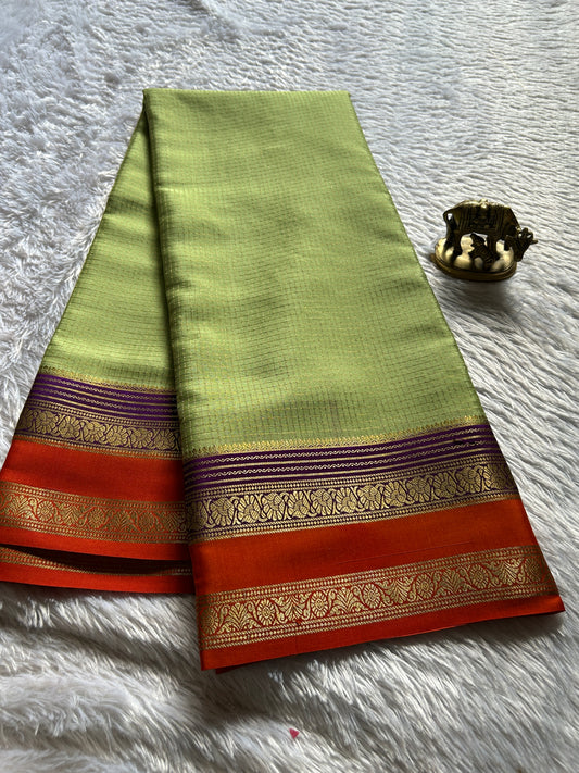 Gayatri (3D) : Pista green-purple-orange