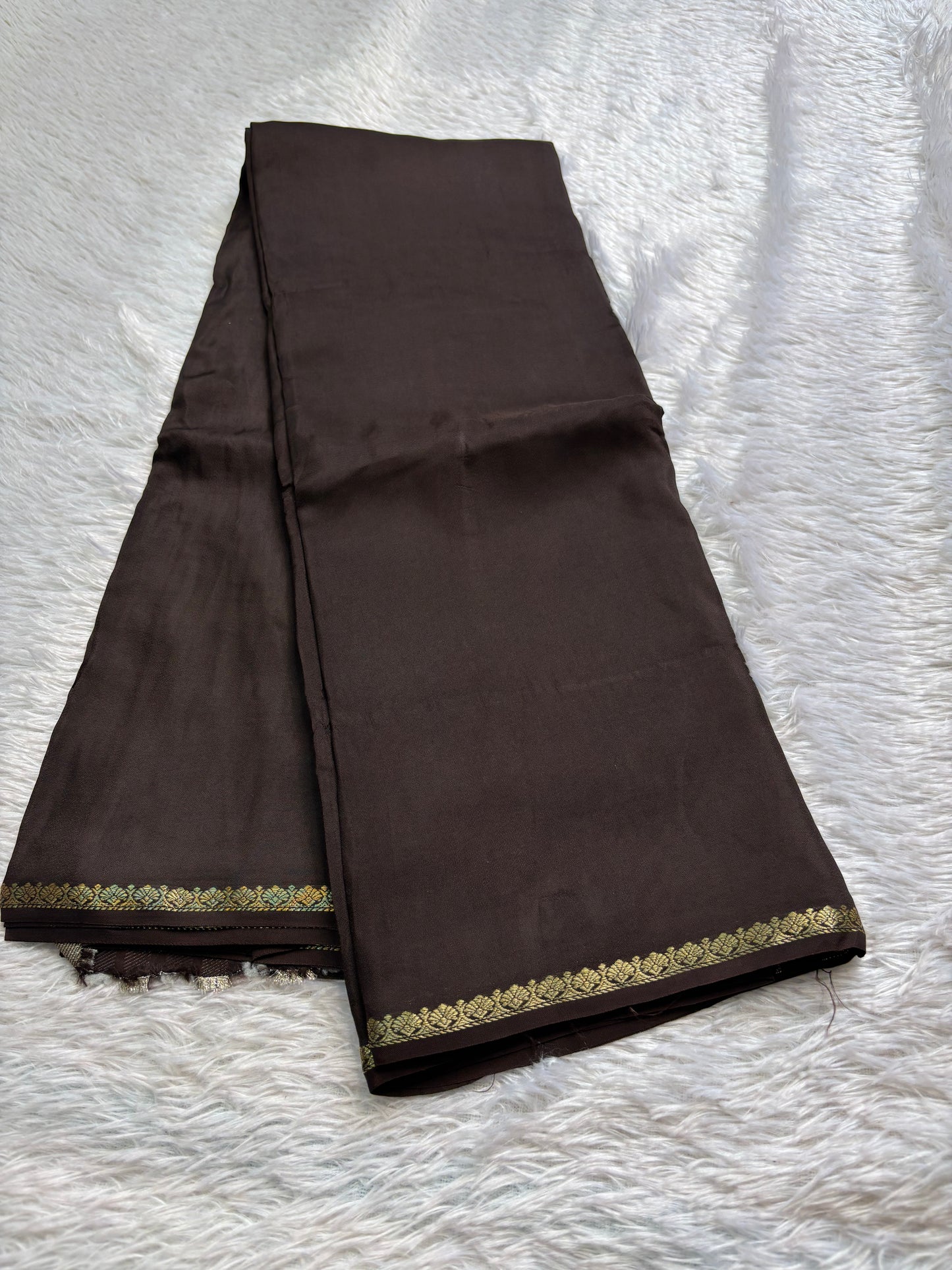 NYD124 : Solid Deep brown