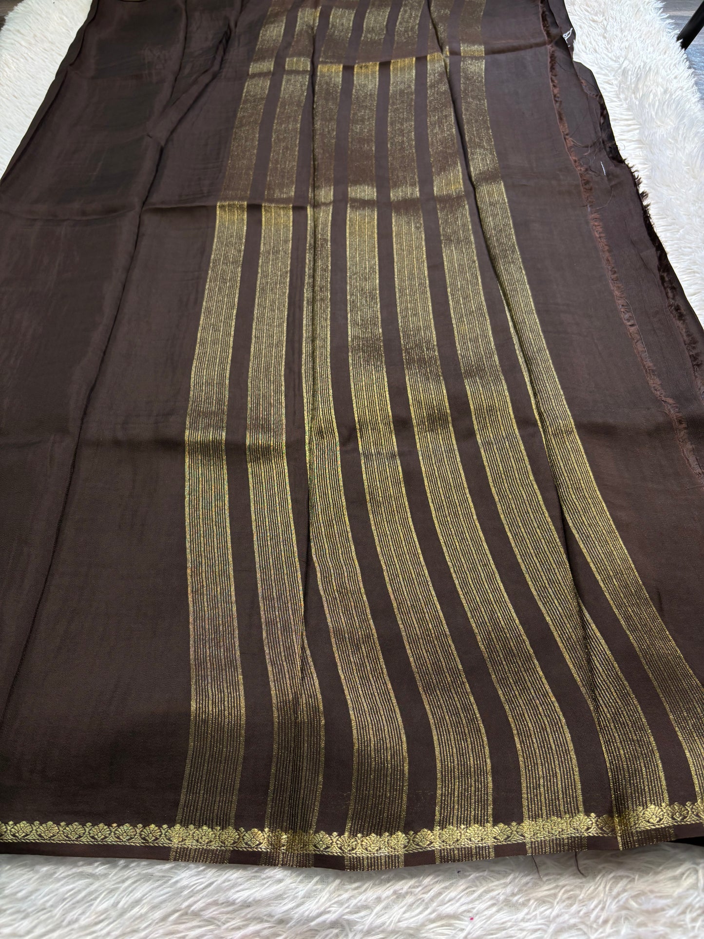 NYD124 : Solid Deep brown
