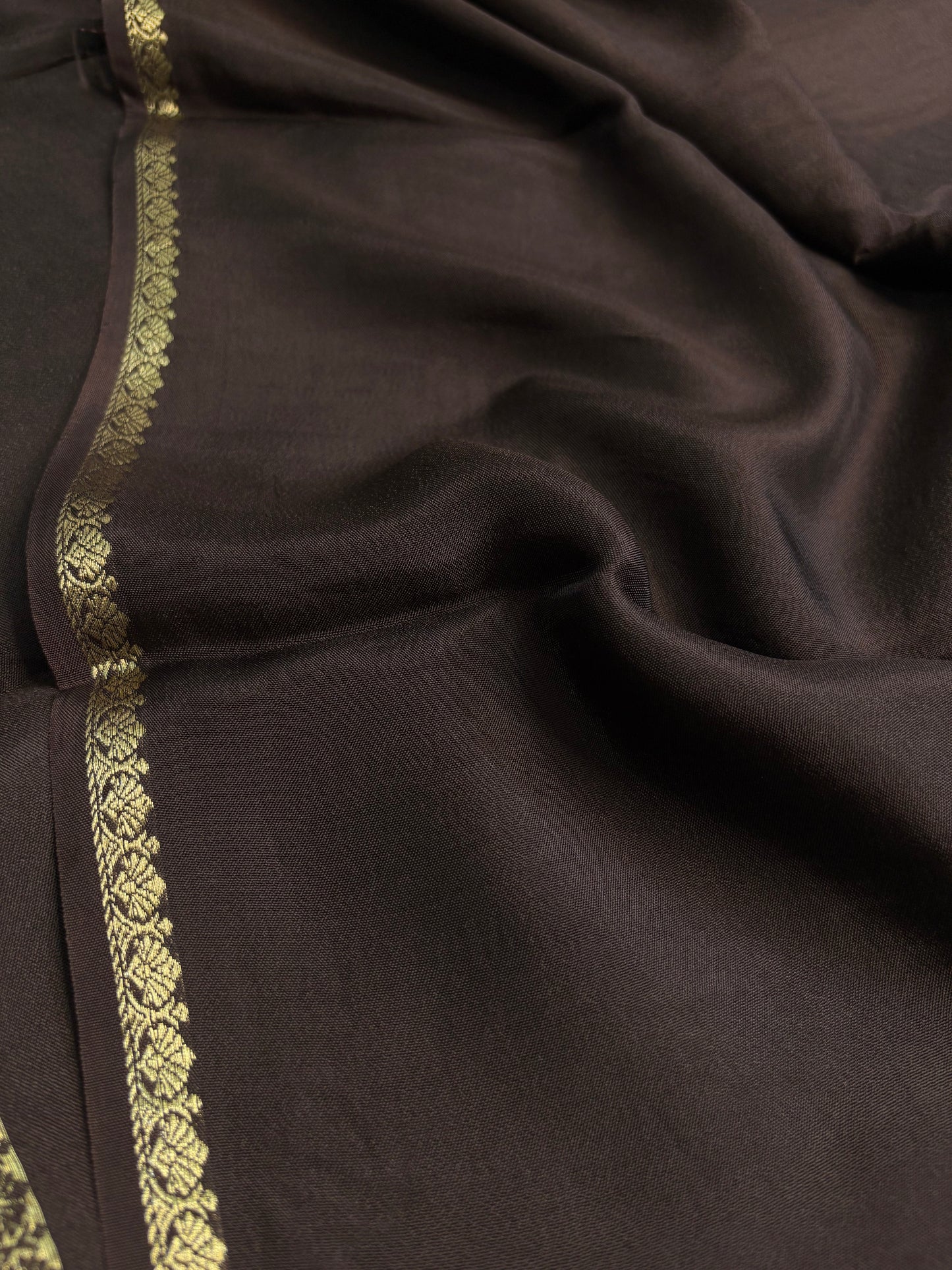 NYD124 : Solid Deep brown