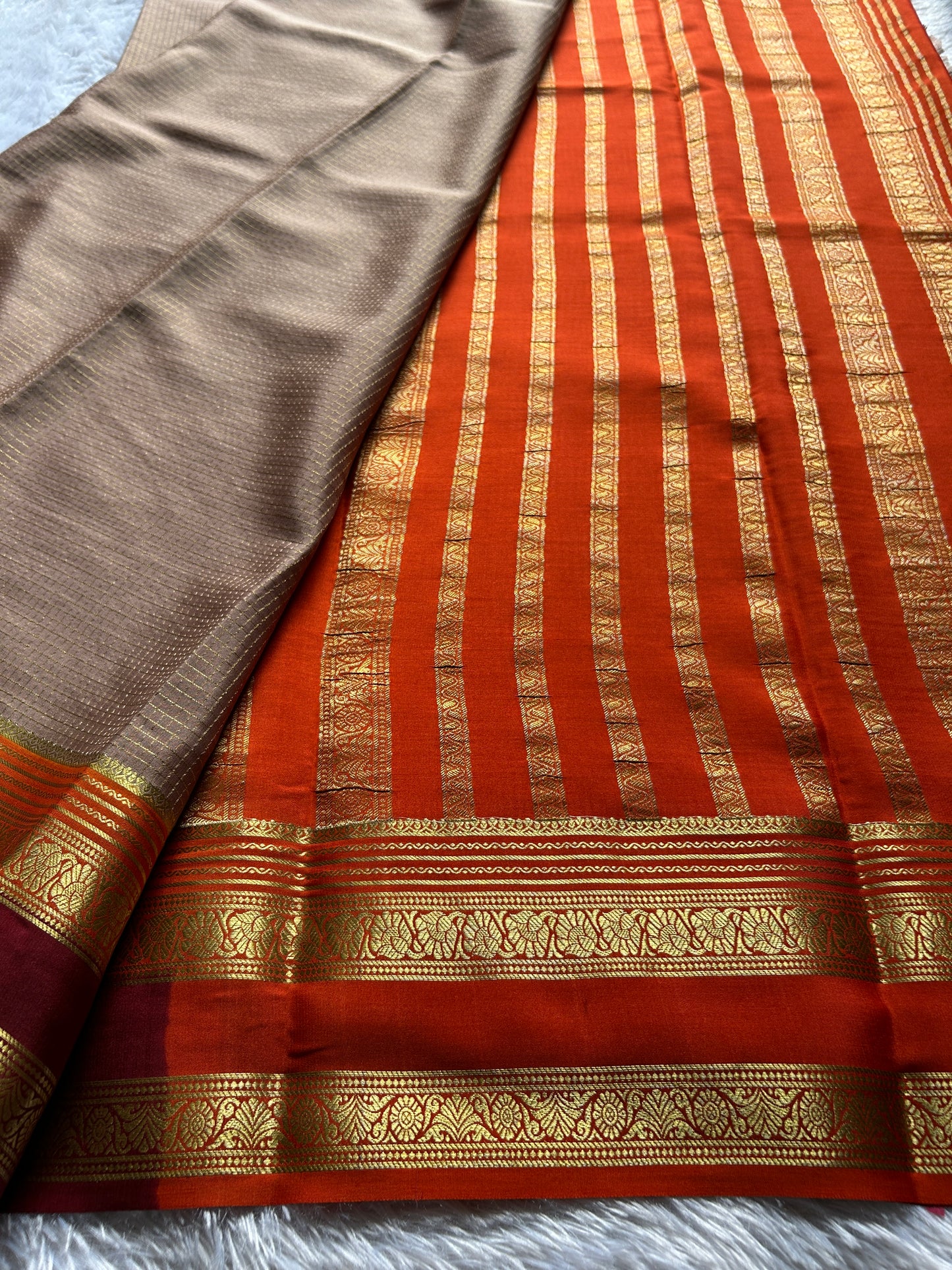 Gayatri (3D) : Light brown-orange-brown