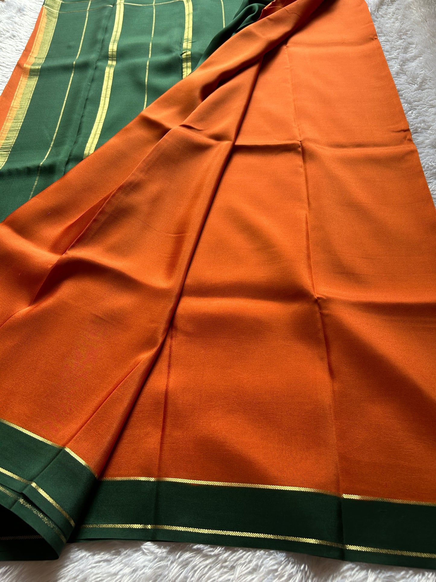 Rekha (2D) : Orange-green