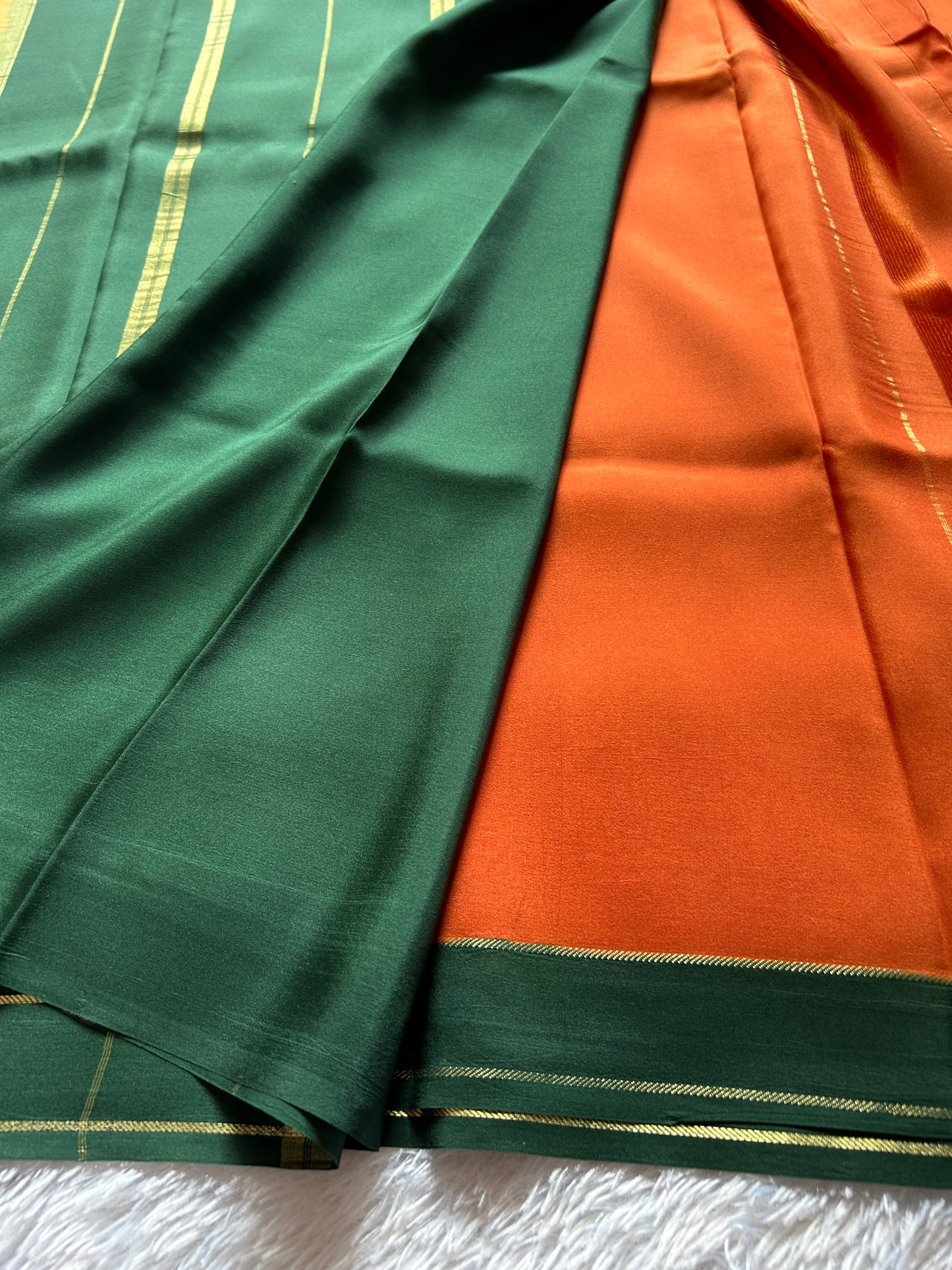 Rekha (2D) : Orange-green