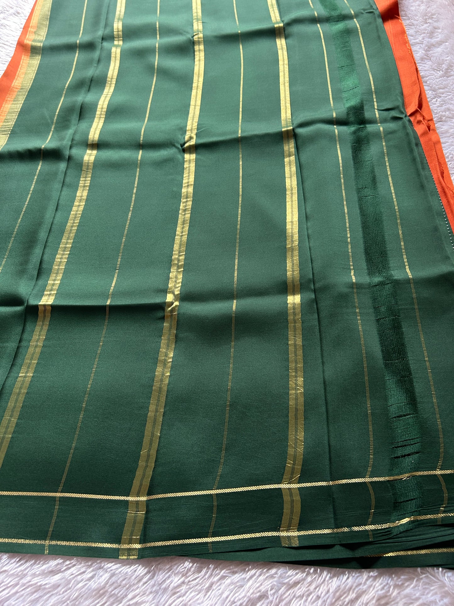 Rekha (2D) : Orange-green