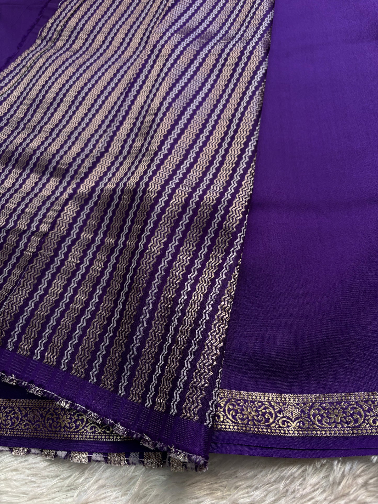 NYD126 : Solid Violet