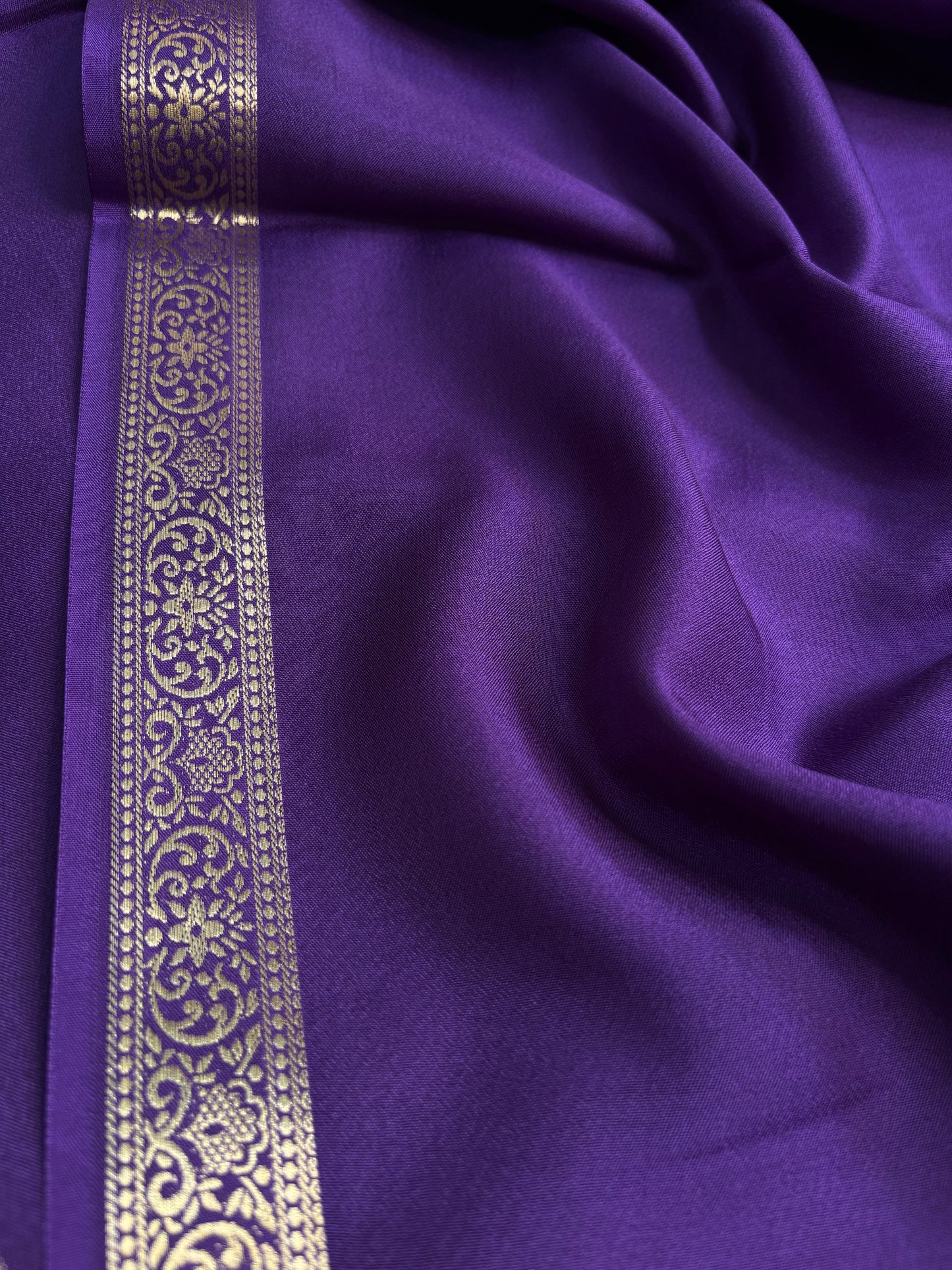 NYD126 : Solid Violet