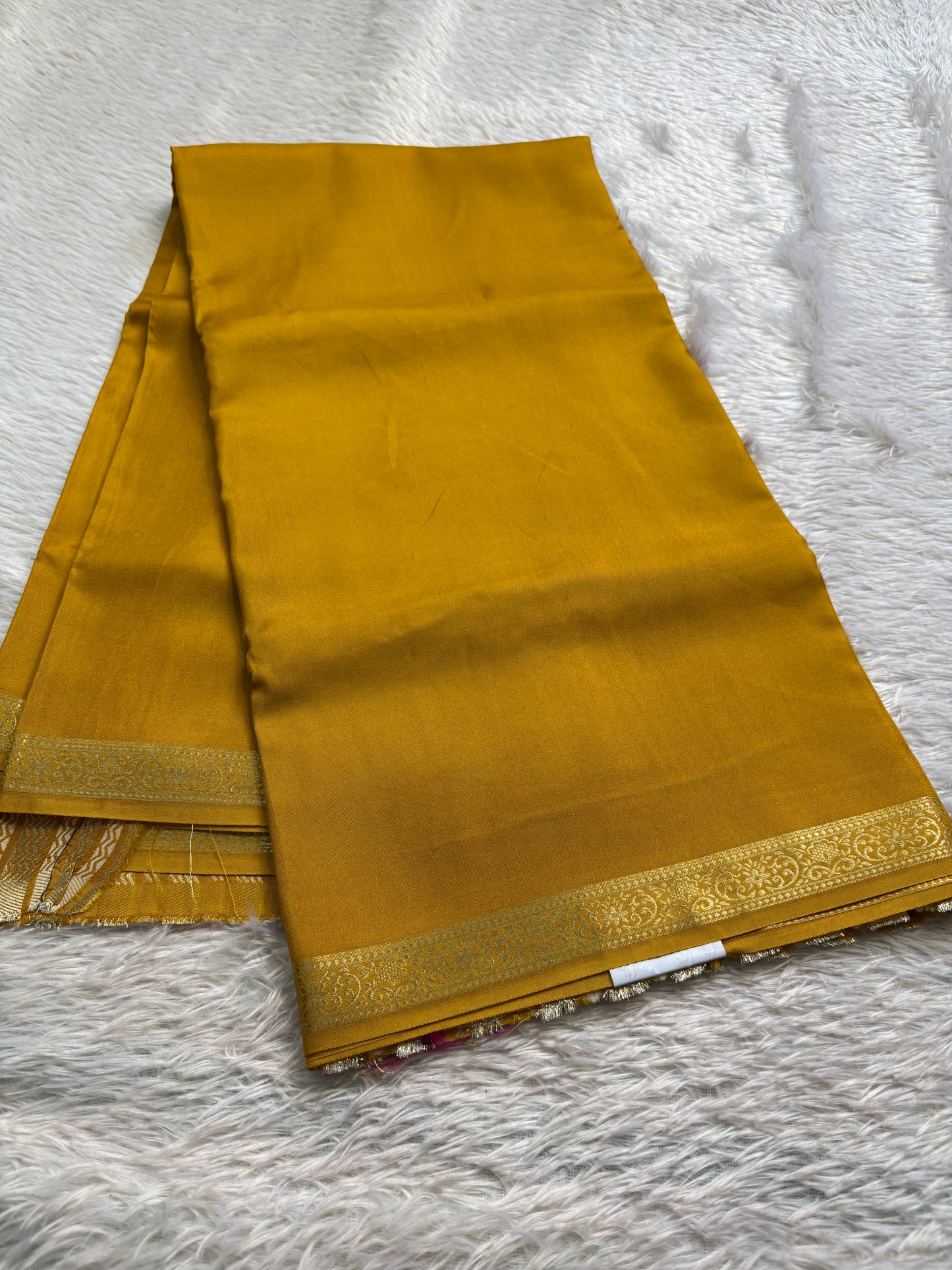 NYD126 : Solid Golden yellow