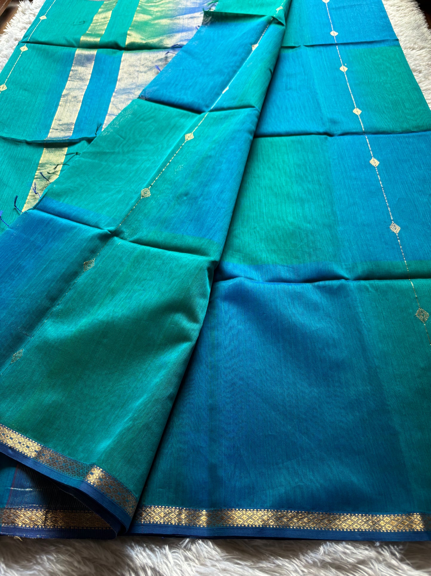 Chandini : Solid Blue green