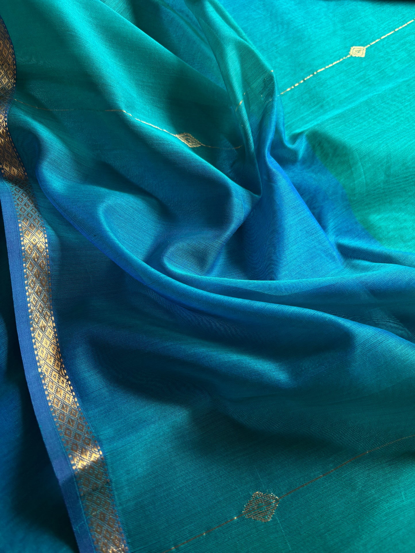 Chandini : Solid Blue green