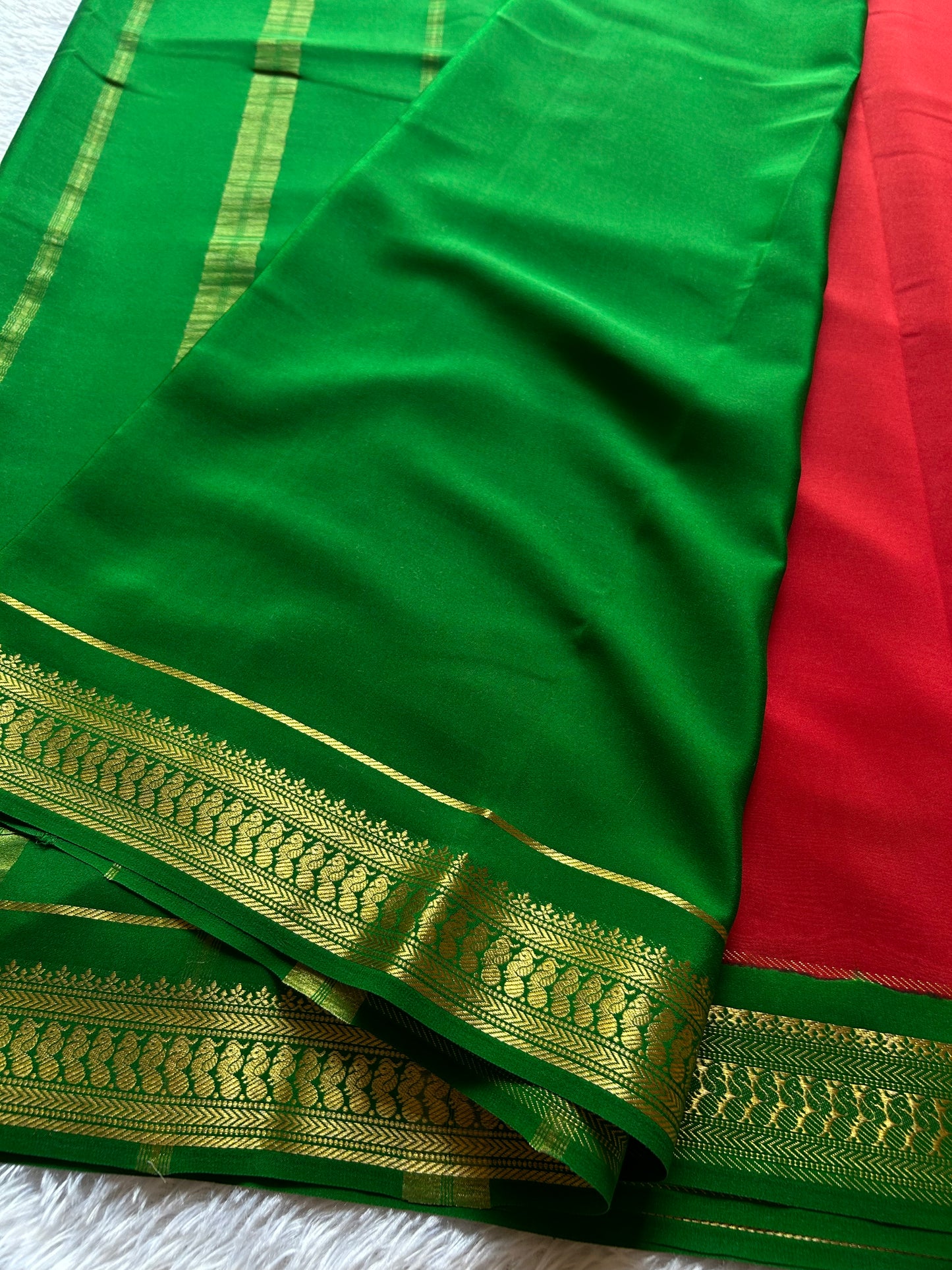 Mayuri (2D) : Red-green