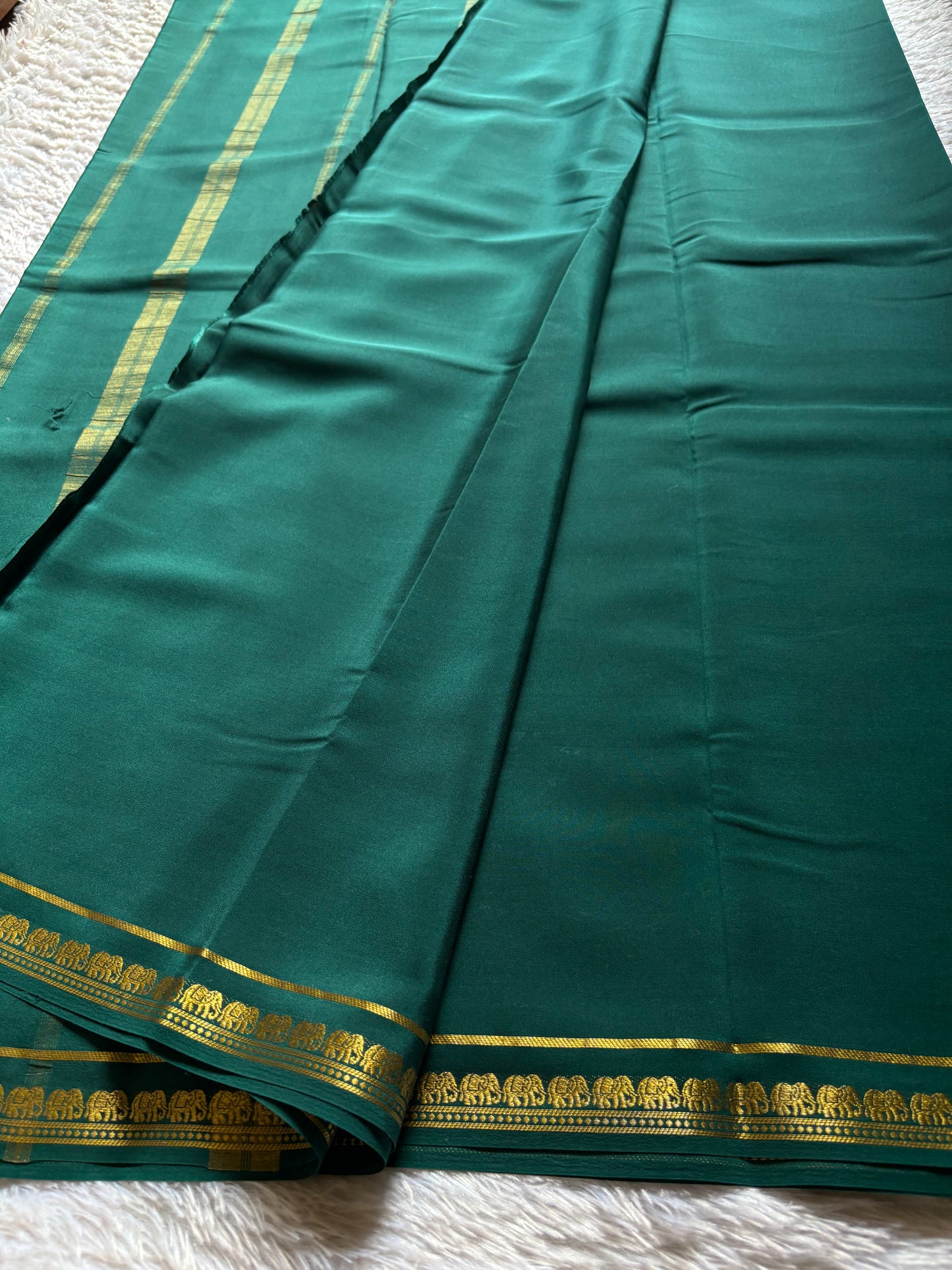 Gamani : Solid Teal green
