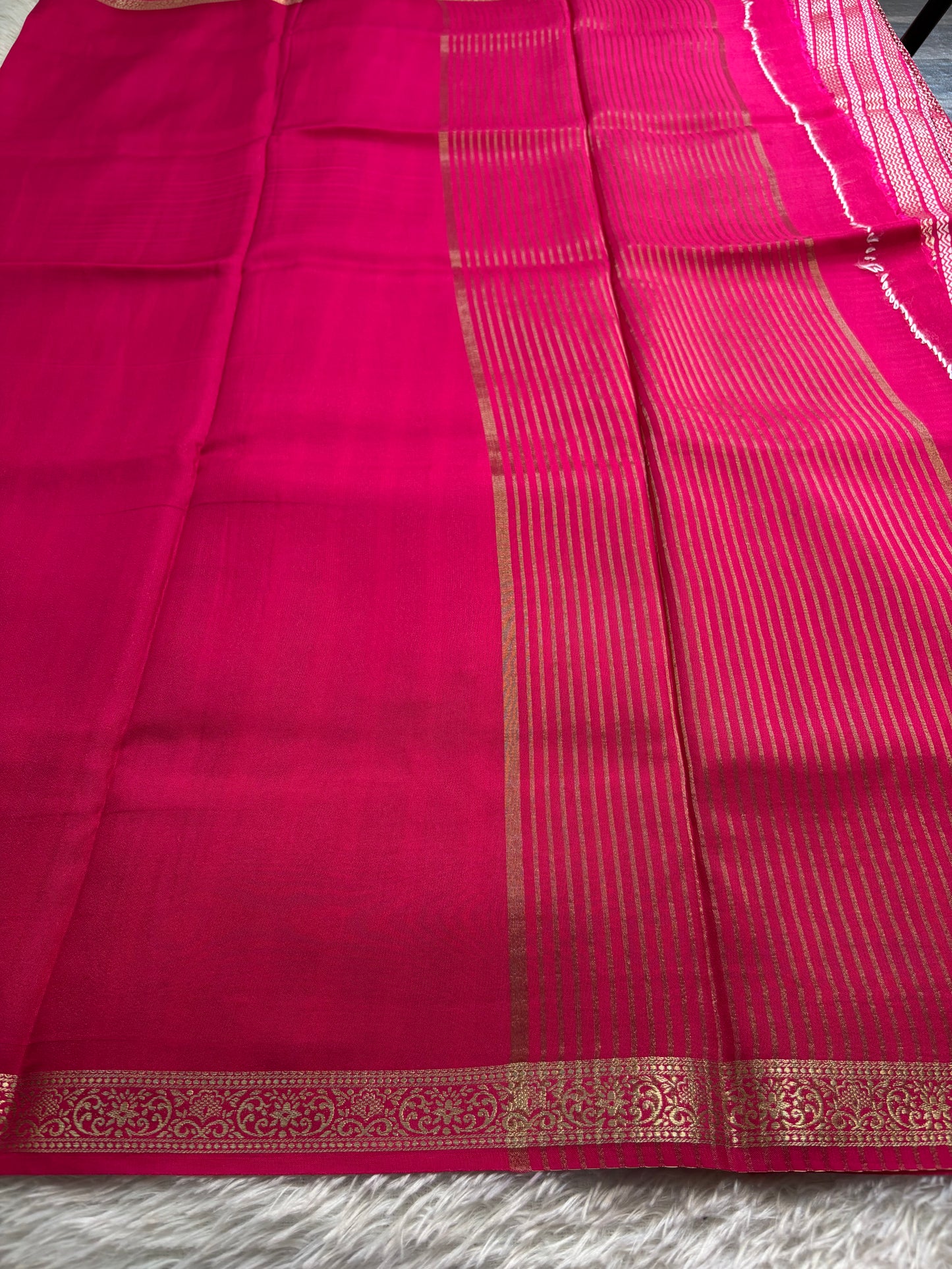 NYD126 : Solid Rani pink
